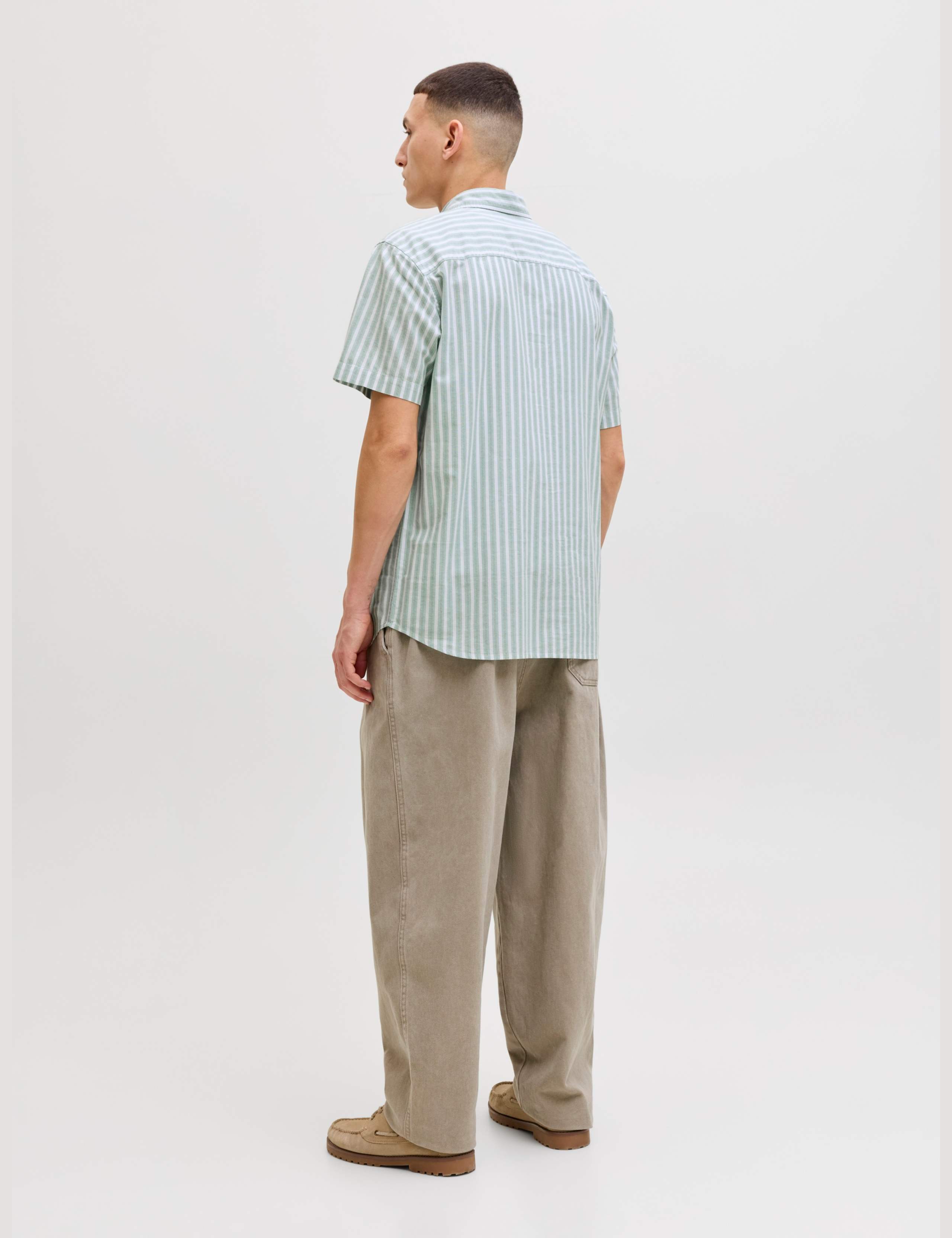 Regular Fit Striped Short Sleeve Oxford Shirt 6 of 7