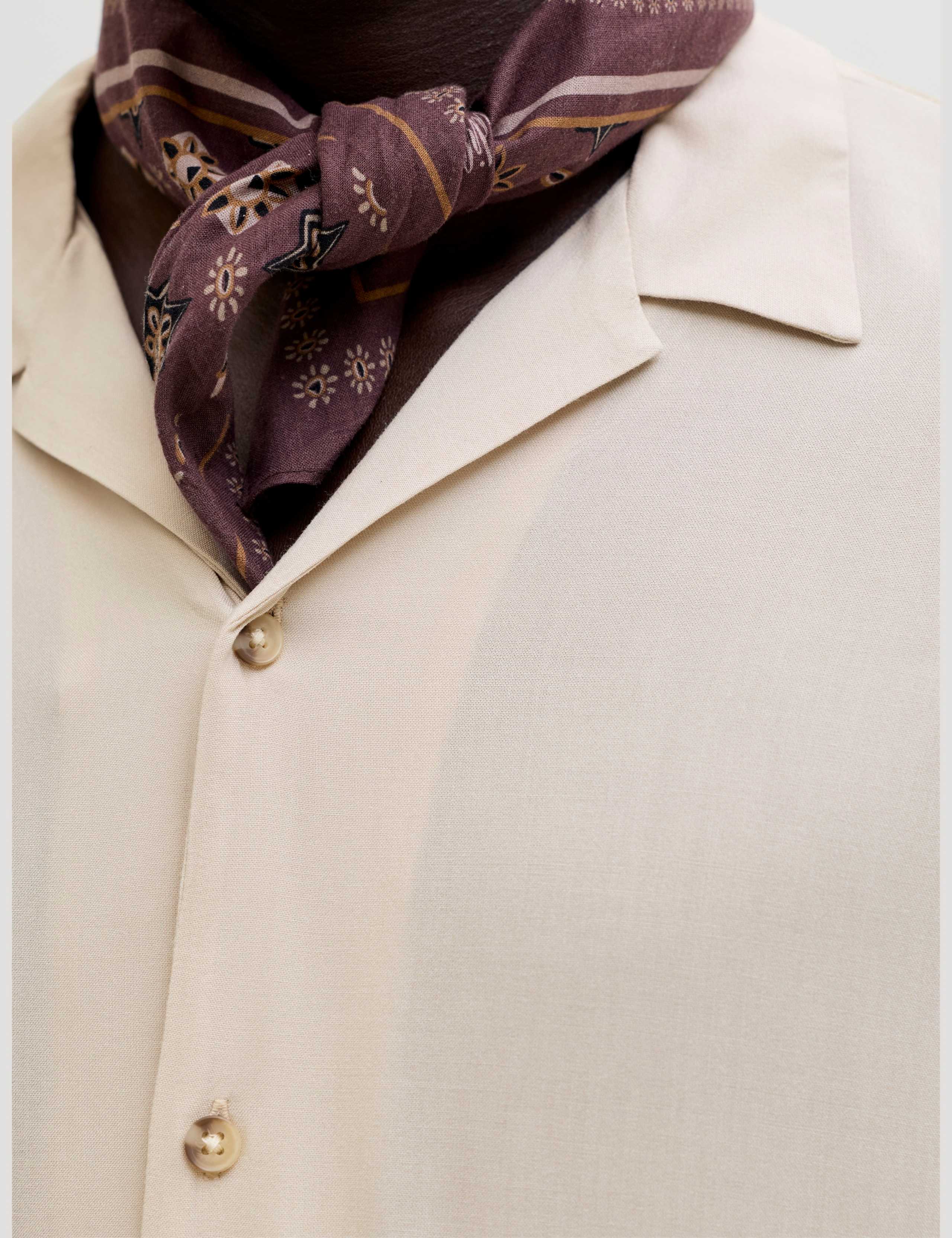 Relaxed Fit Camp Collar Short Sleeve Shirt 5 of 8