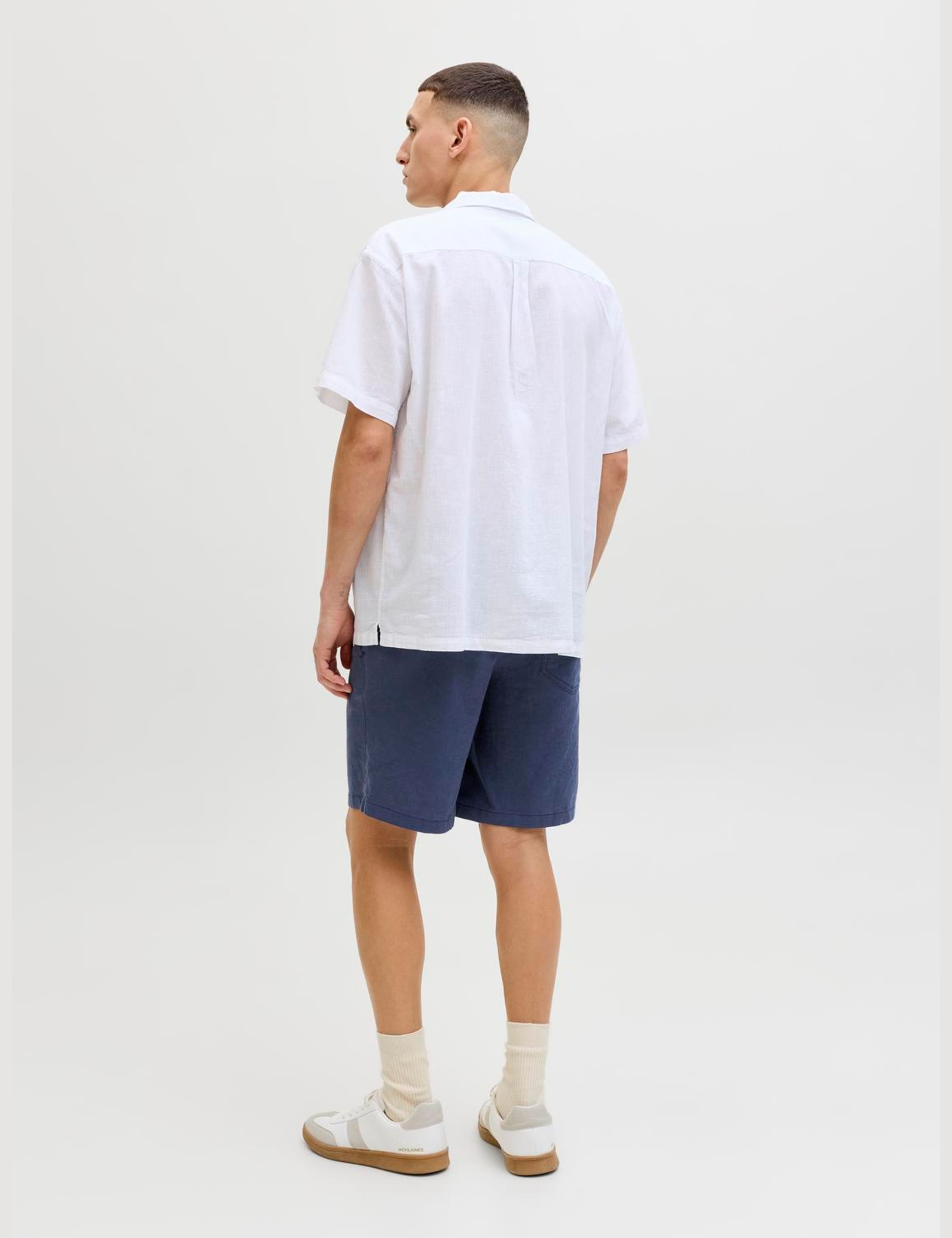 Cotton Linen Blend Shorts 3 of 6