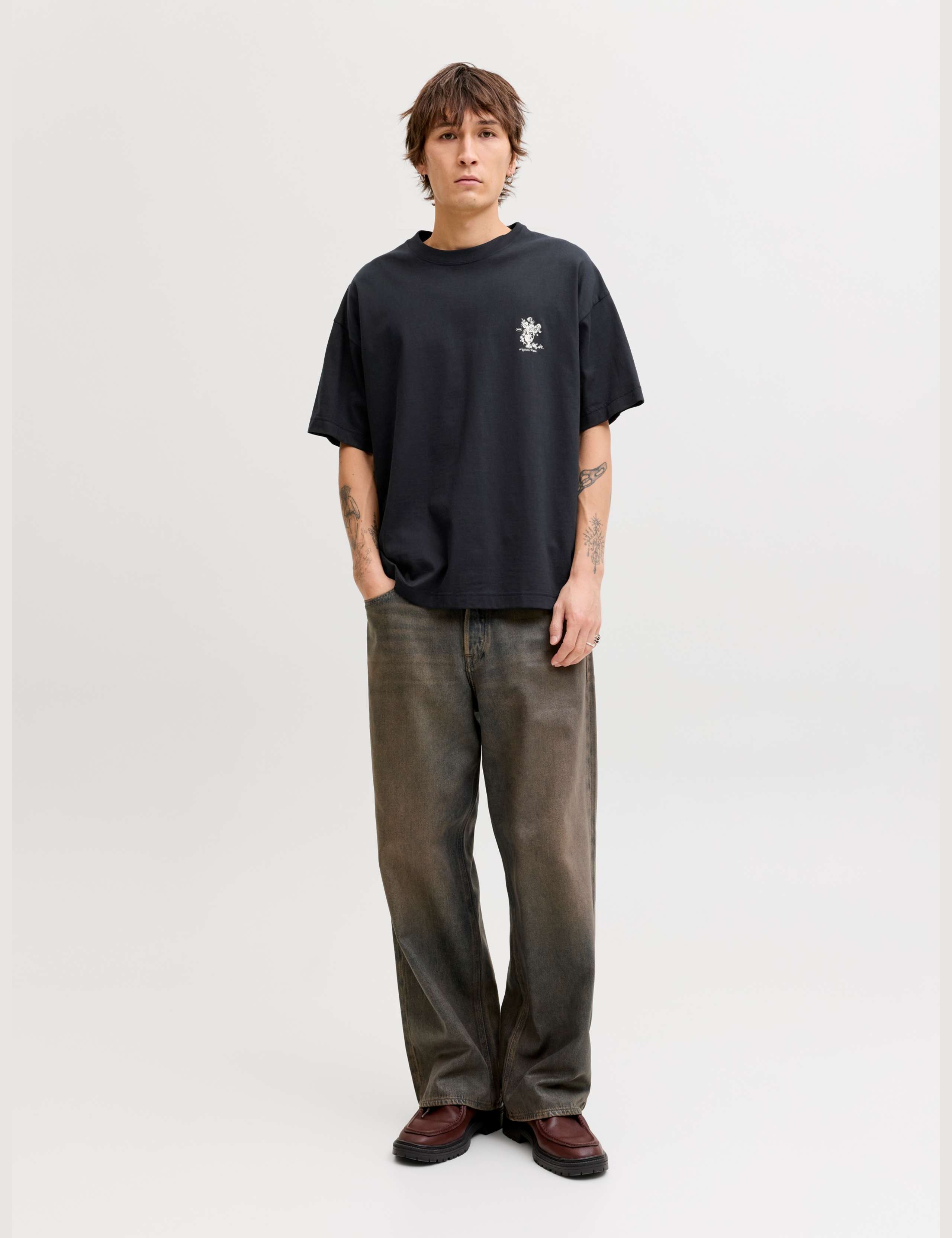 Pure Cotton Back Graphic T-Shirt 3 of 8