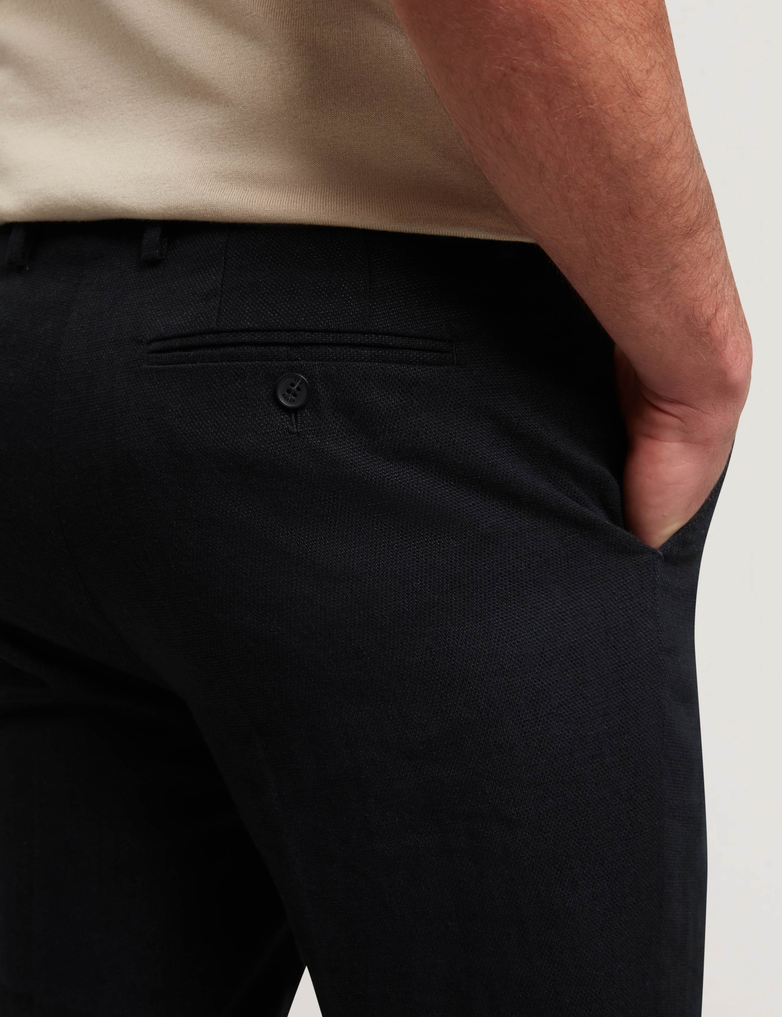 Tapered Fit Linen Rich Single Pleat Trousers 4 of 4