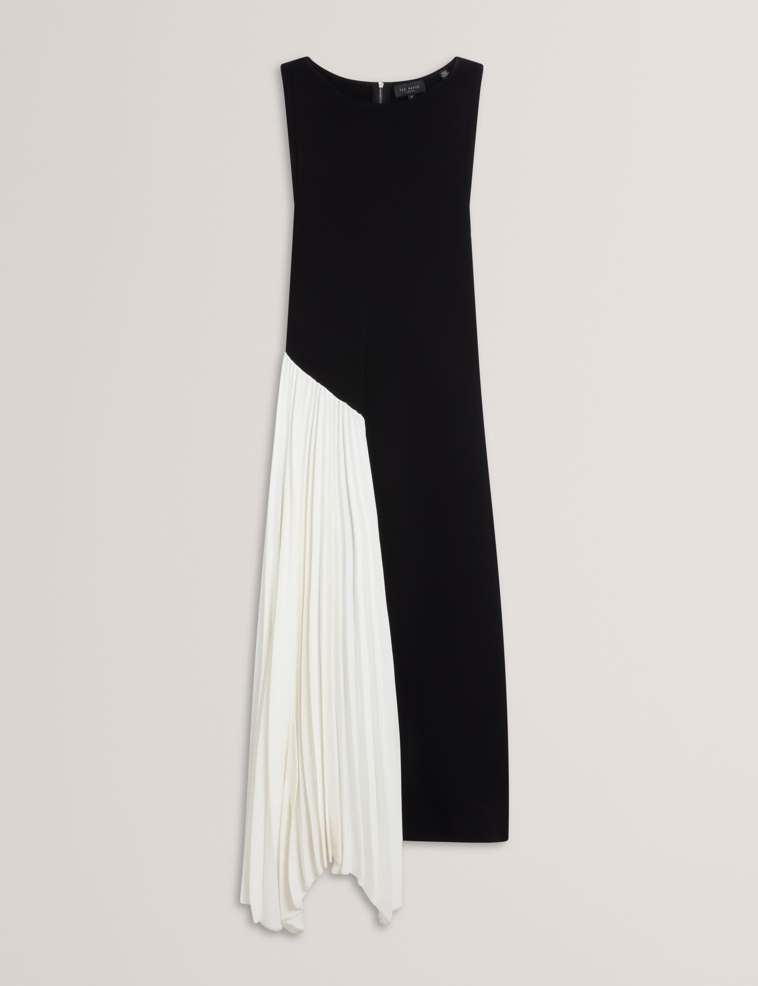 Knitted Contrast Panel Pleated Maxi Dress 2 of 7