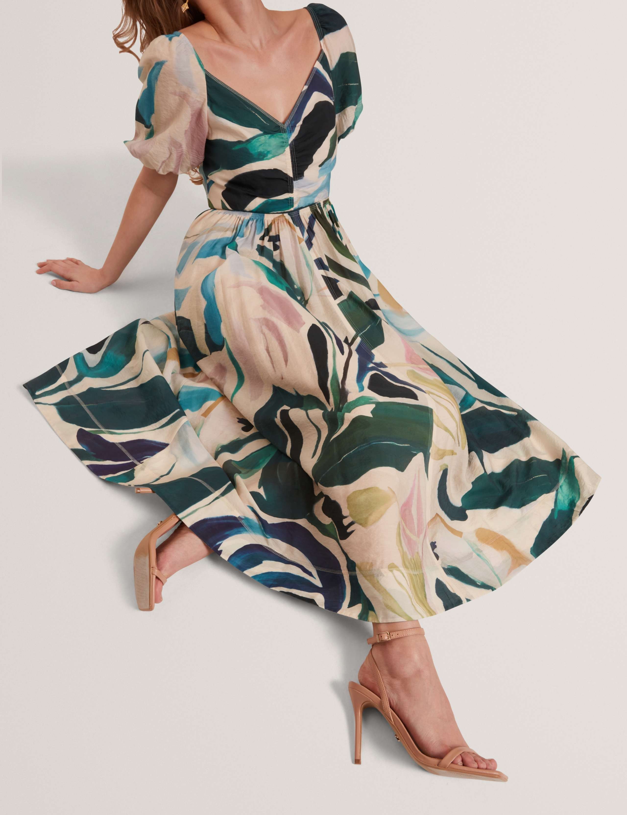 Lyocell Rich Printed Puff Sleeve Midi Dress 7 of 7