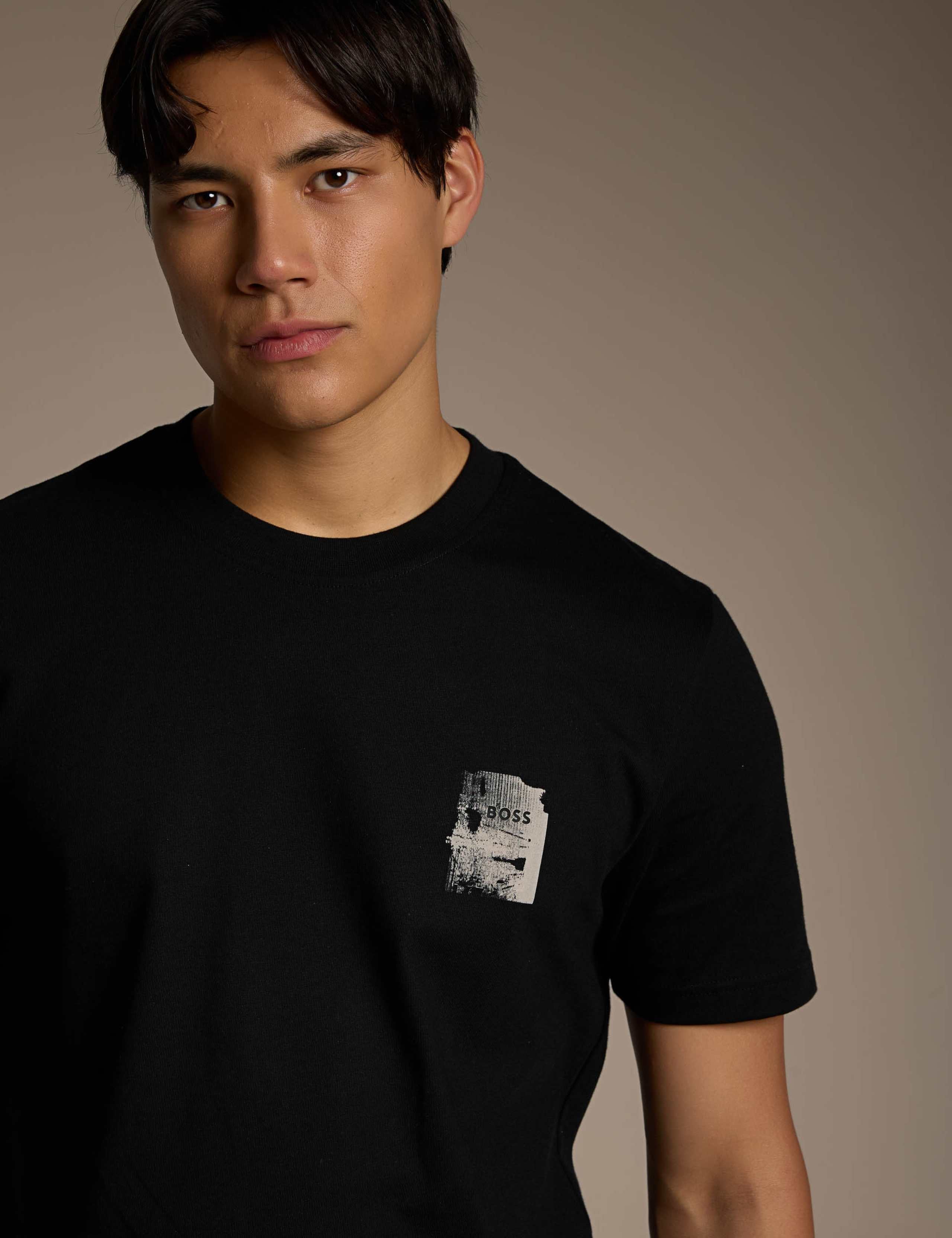 Pure Cotton Back Graphic Crew Neck T-Shirt 4 of 4