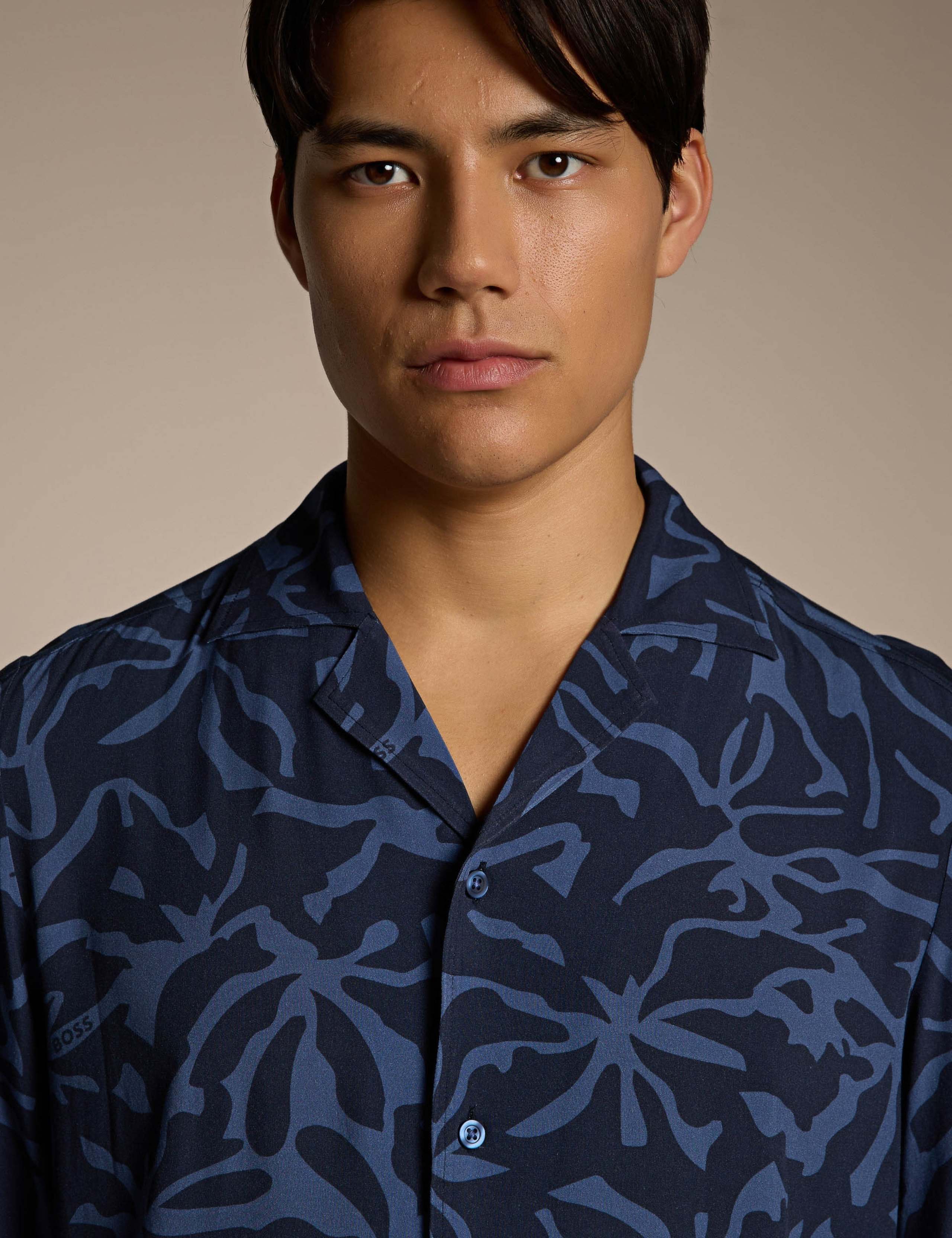 Rayer_M Regular Fit Printed Shirt 4 of 5