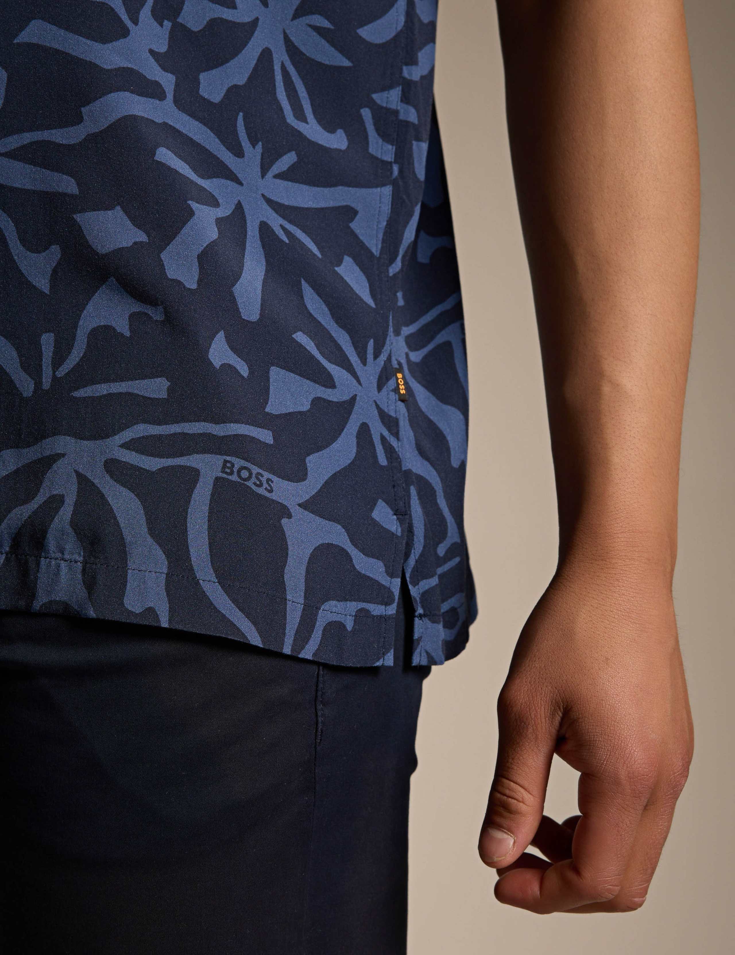 Rayer_M Regular Fit Printed Shirt 5 of 5