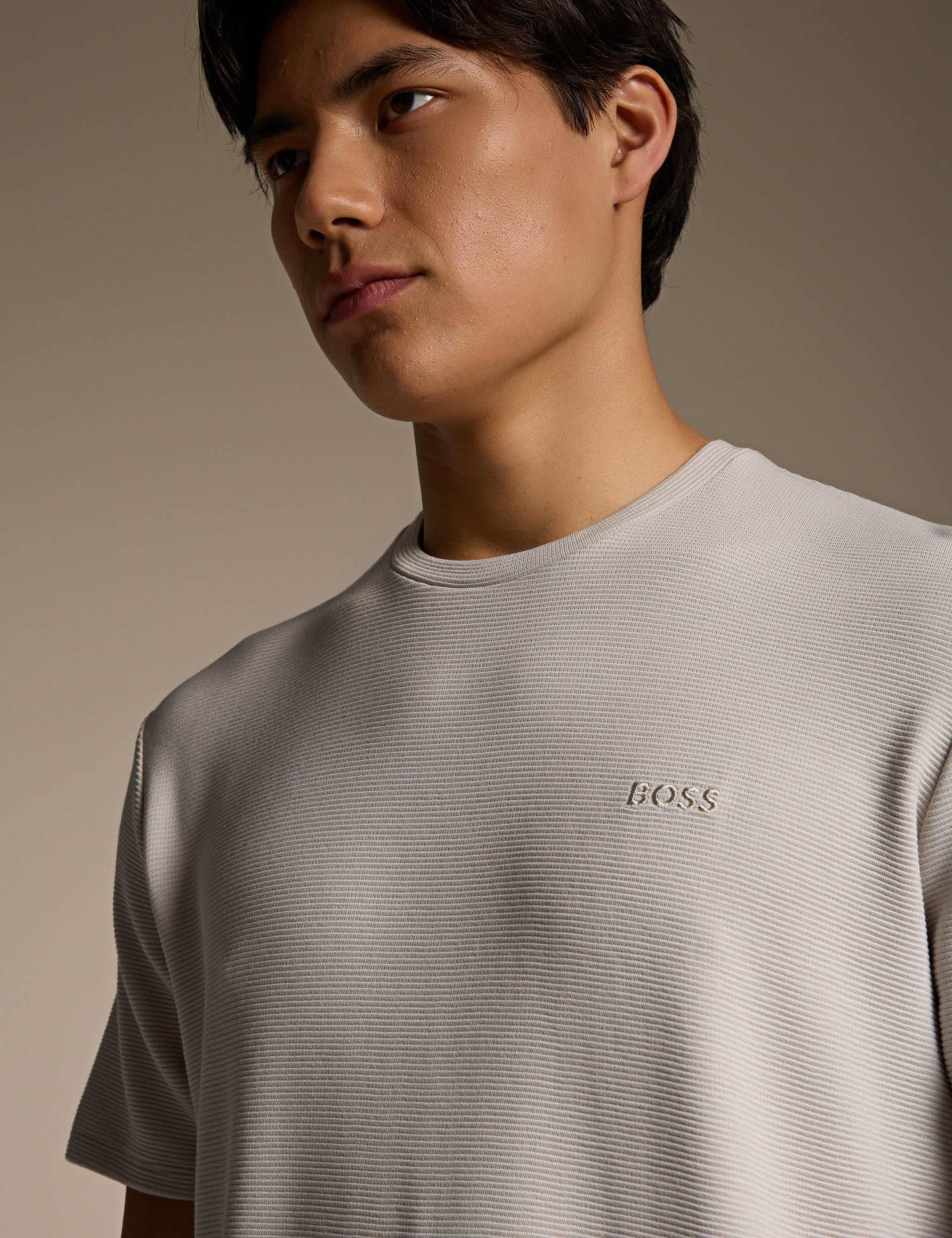 Modal Rich Ribbed Jersey Crew Neck T-Shirt 4 of 4