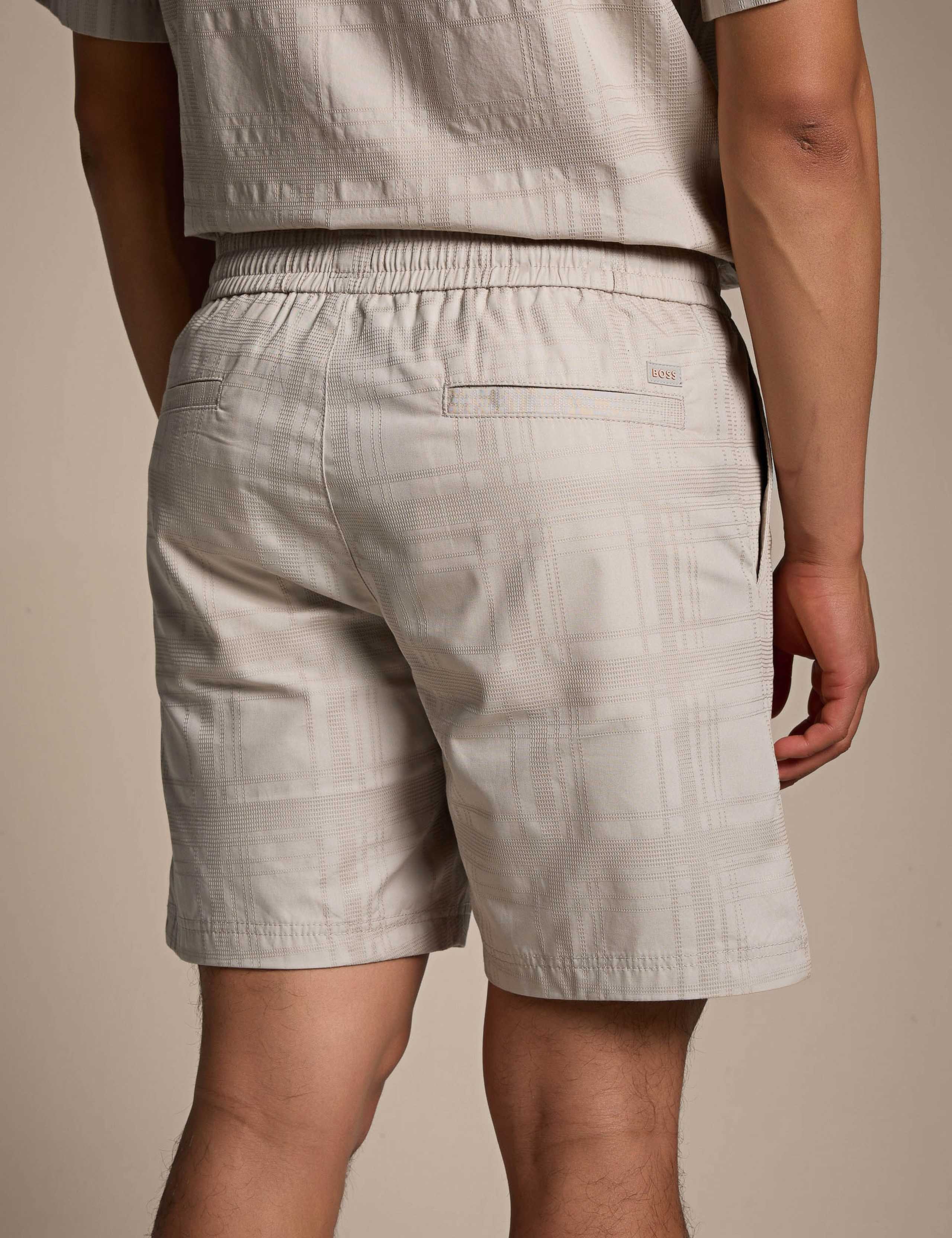 Sandrew_6_ Regular Fit Pure Cotton Shorts 3 of 4