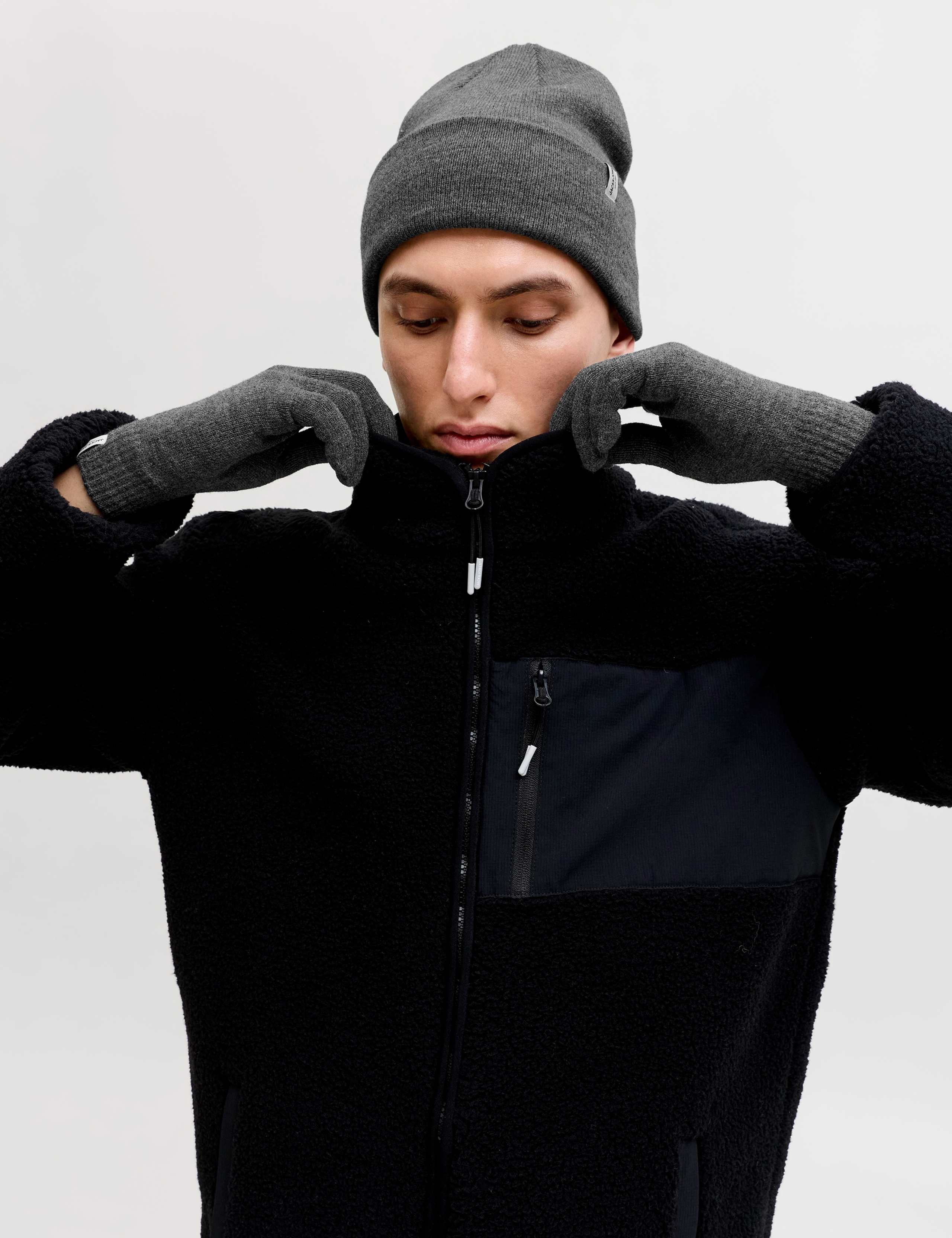 Hat & Gloves Set 1 of 5