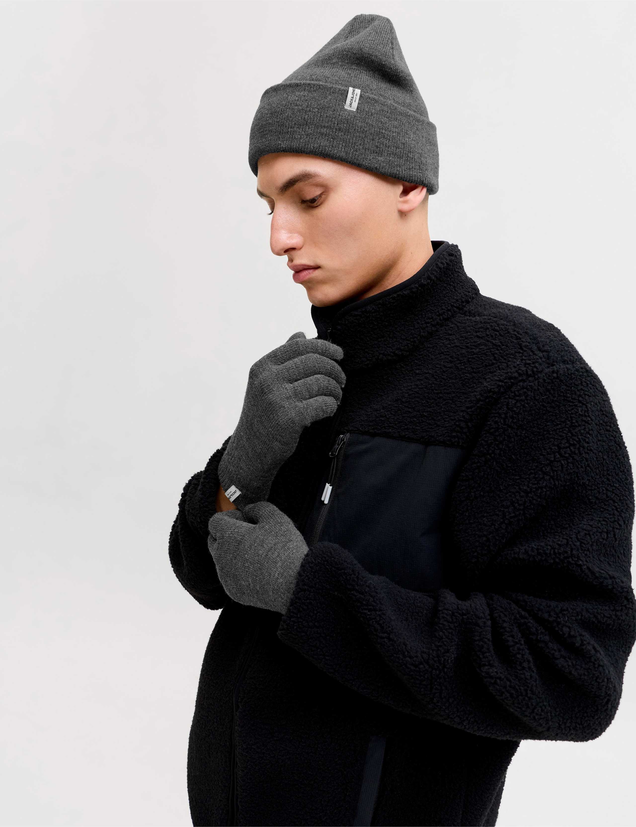 Hat & Gloves Set 2 of 5