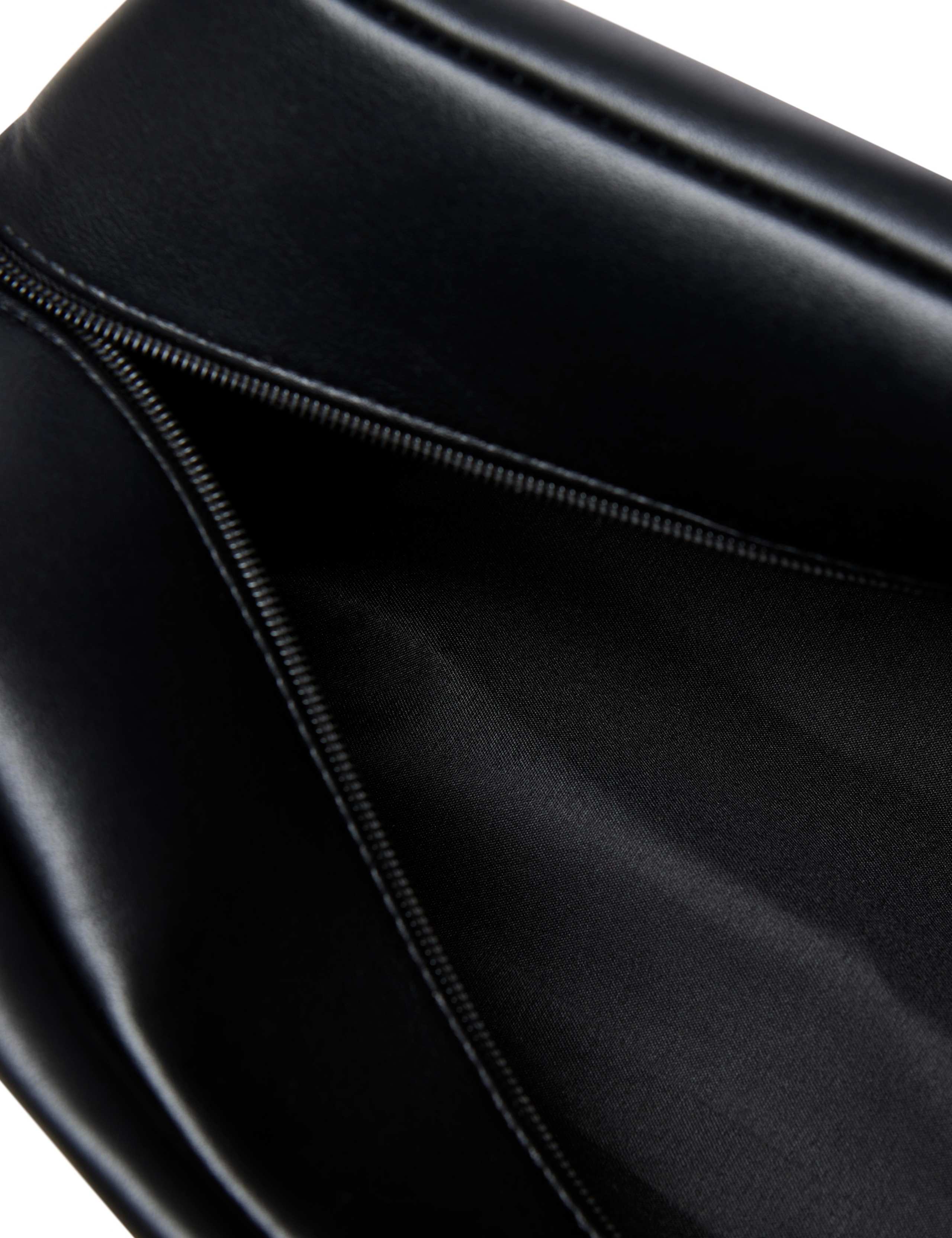 Wash Bag 4 of 7