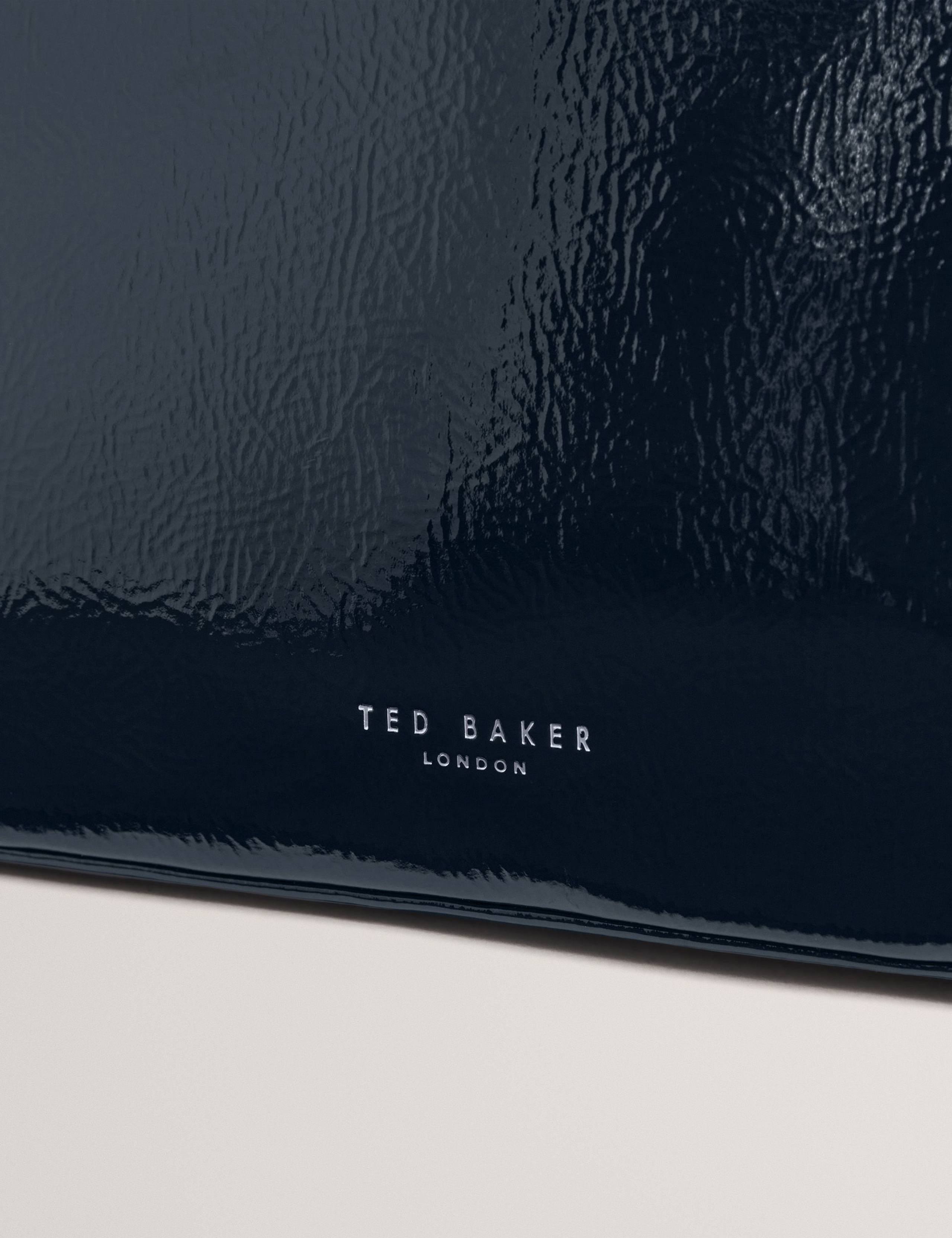 Faux Leather Wash Bag 3 of 4