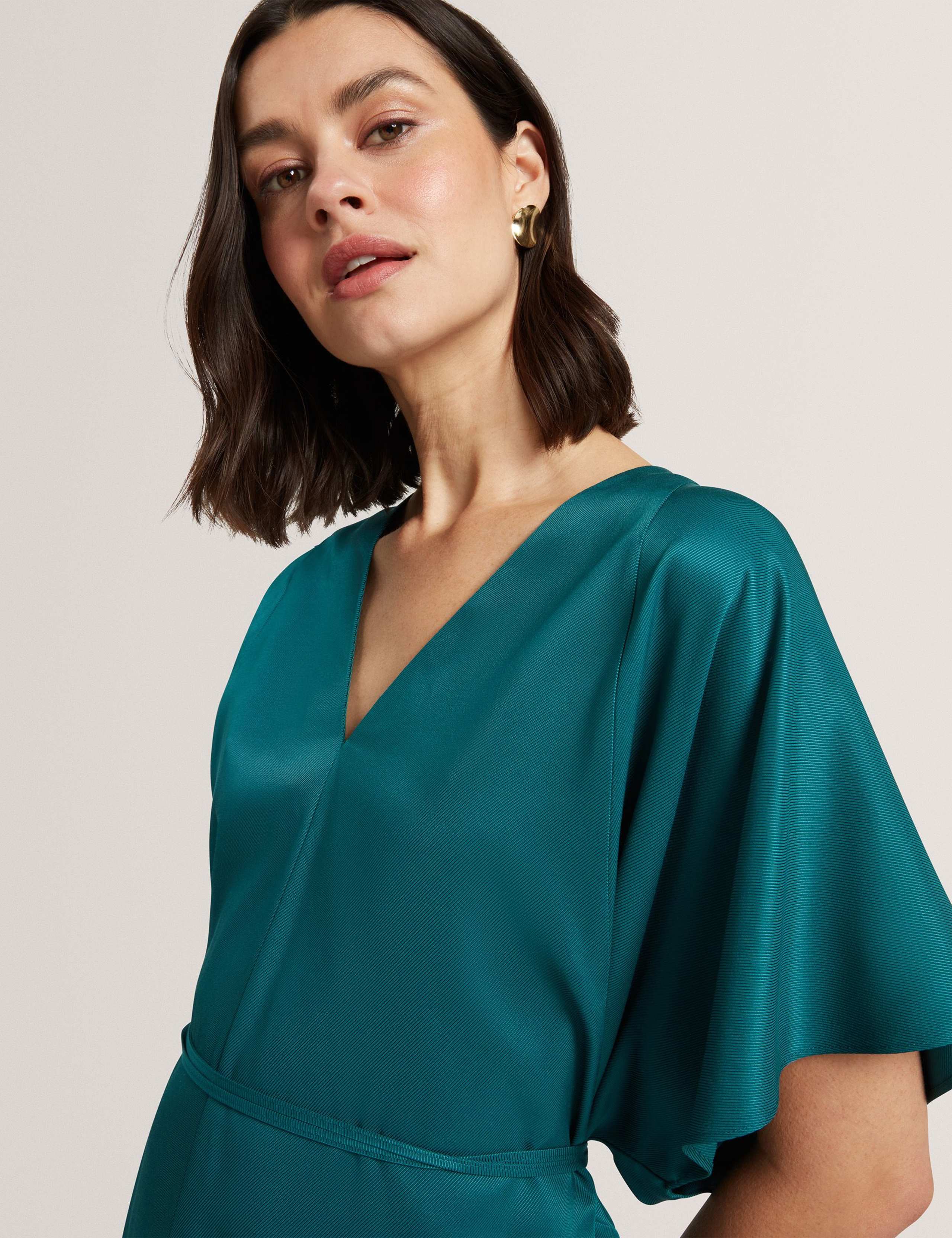 V-Neck Tie Detail Shirt 4 of 7