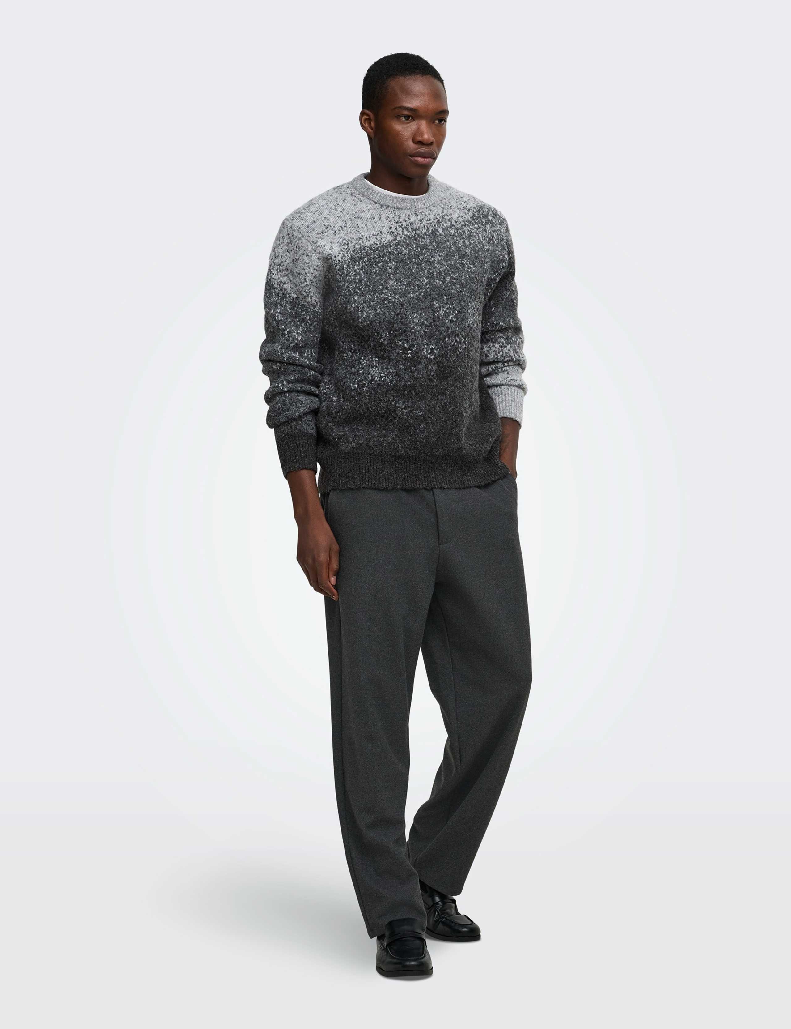 Textured Crew Neck Jumper 2 of 7