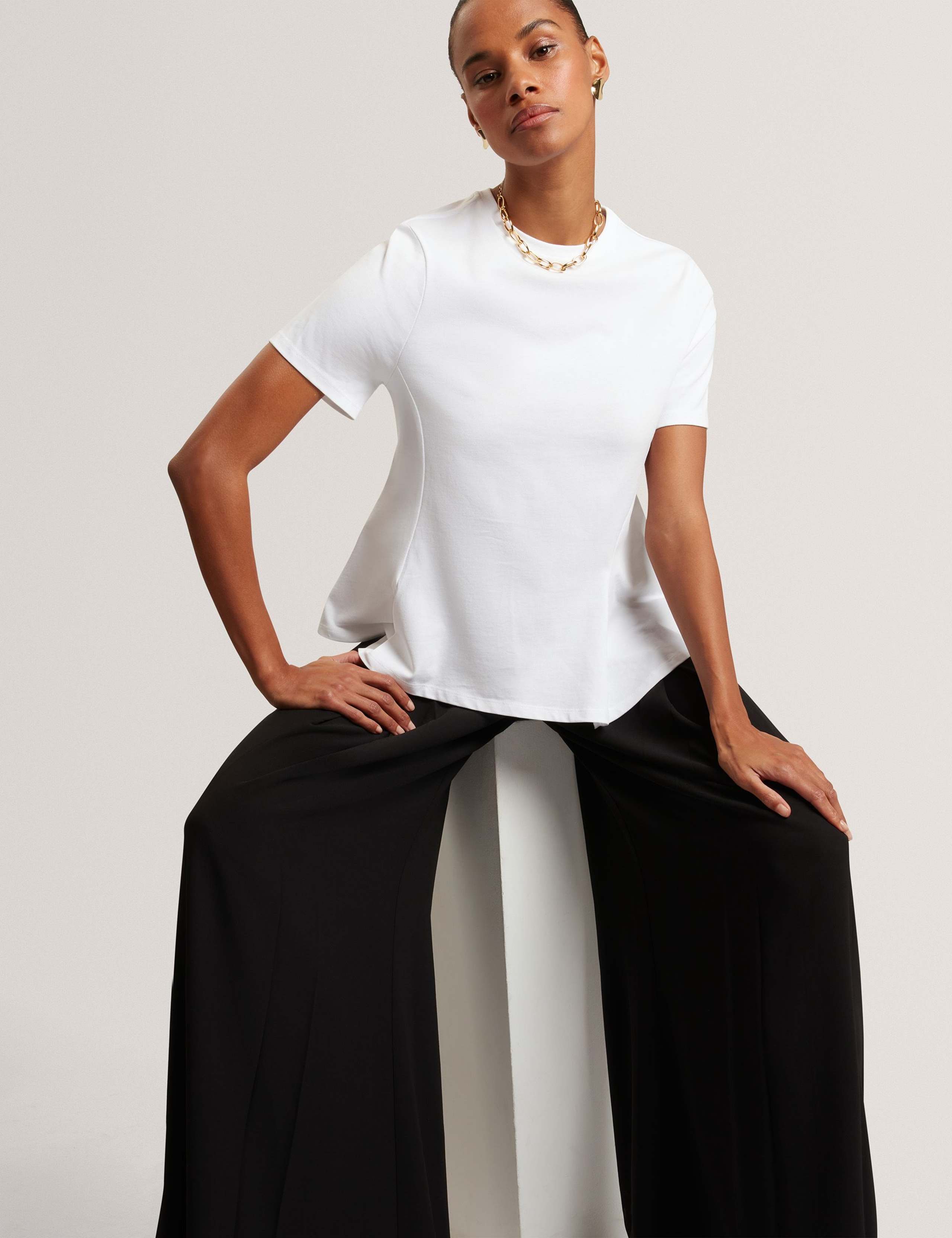 Pleat Front Wide Leg Trousers 3 of 7