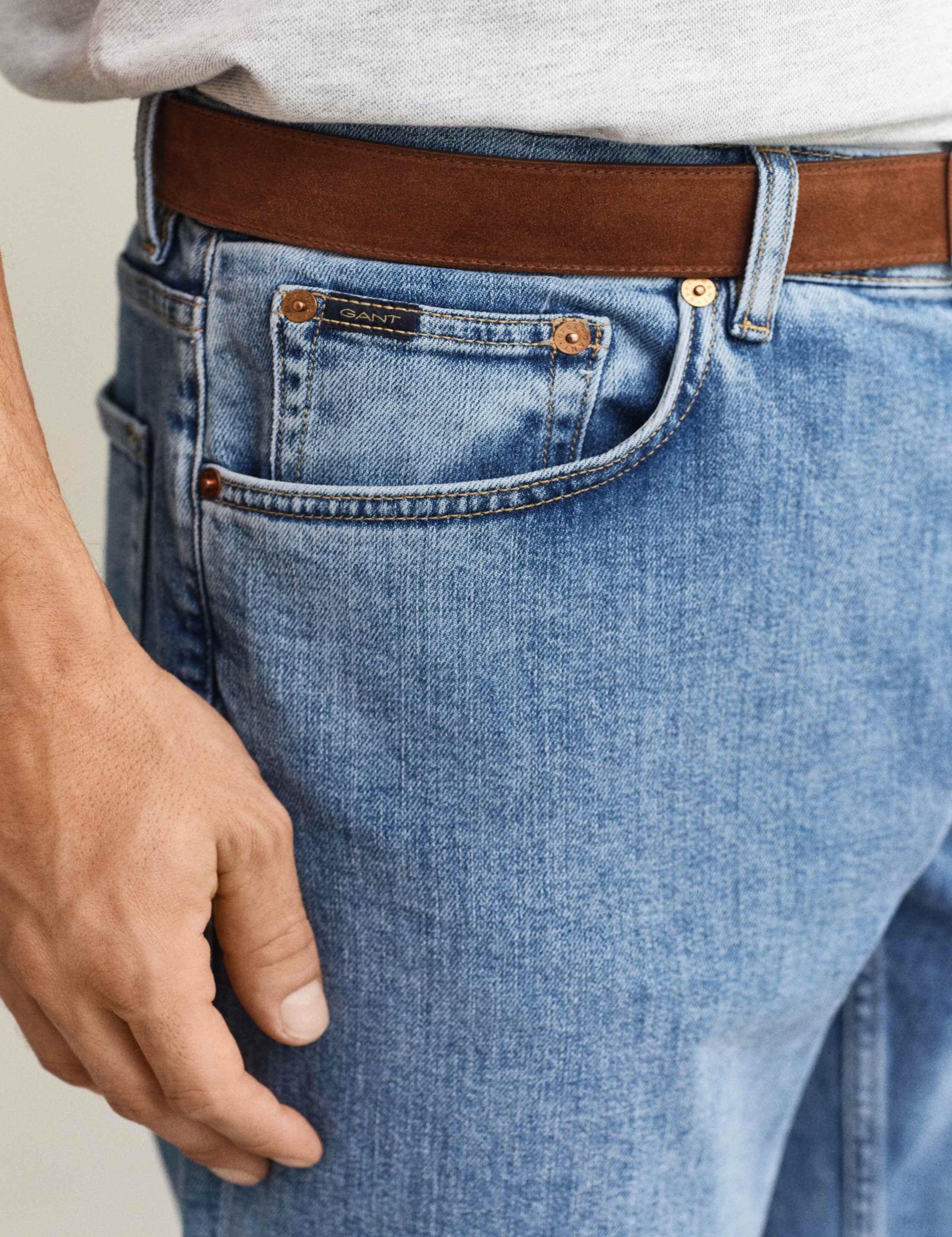 Regular Fit Clean Wash 5 Pocket Jeans 3 of 7