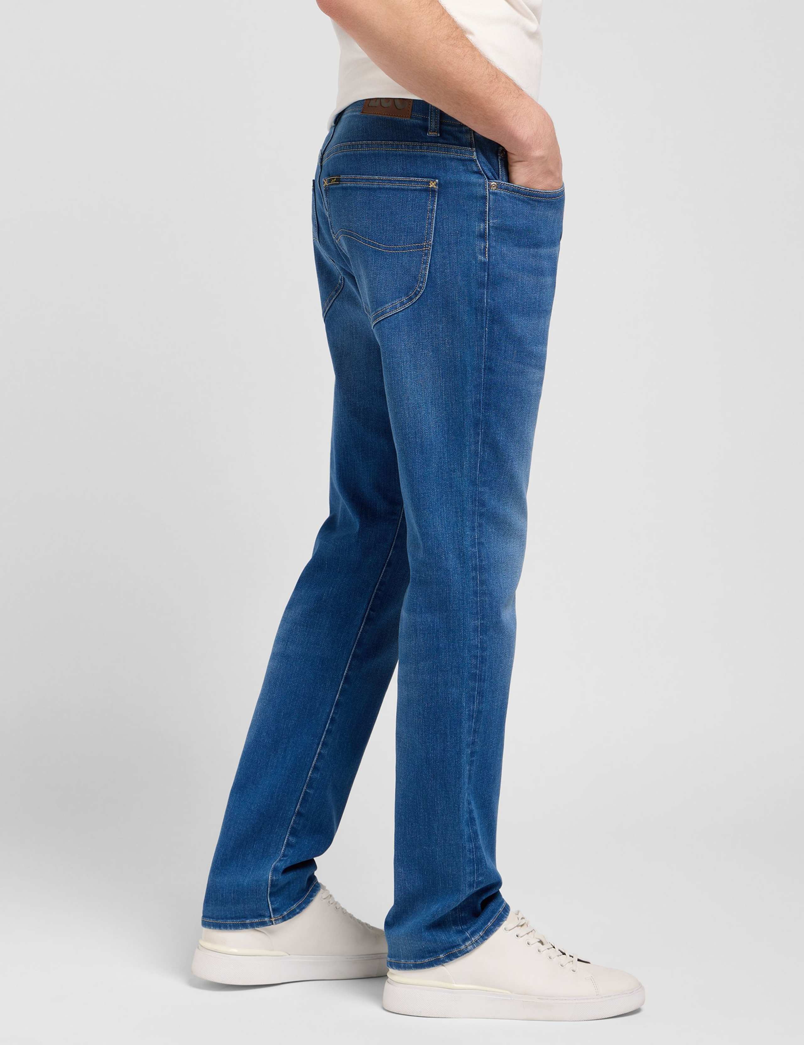 Straight MVP Regular Fit Stretch Jeans 3 of 6