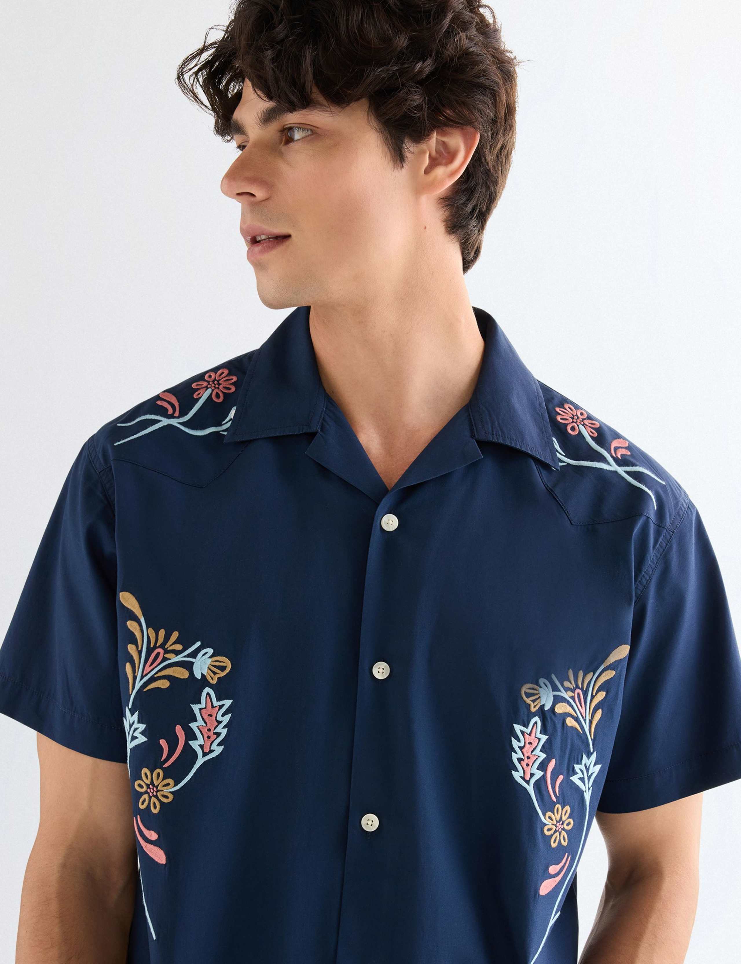 Regular Fit Pure Cotton Floral Short Sleeve Shirt 5 of 7