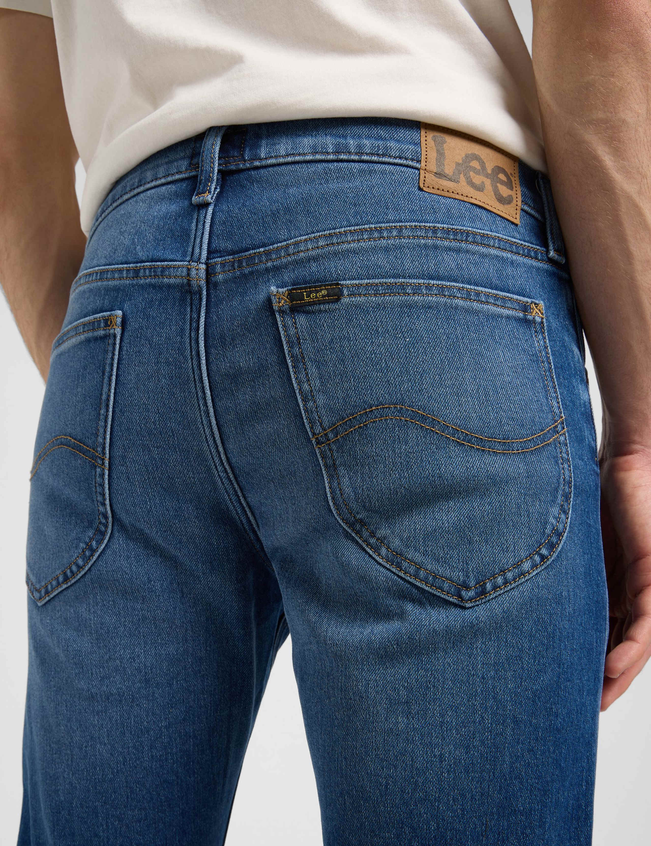 Daren Straight Fit 5 Pocket Stretch Jeans 4 of 7