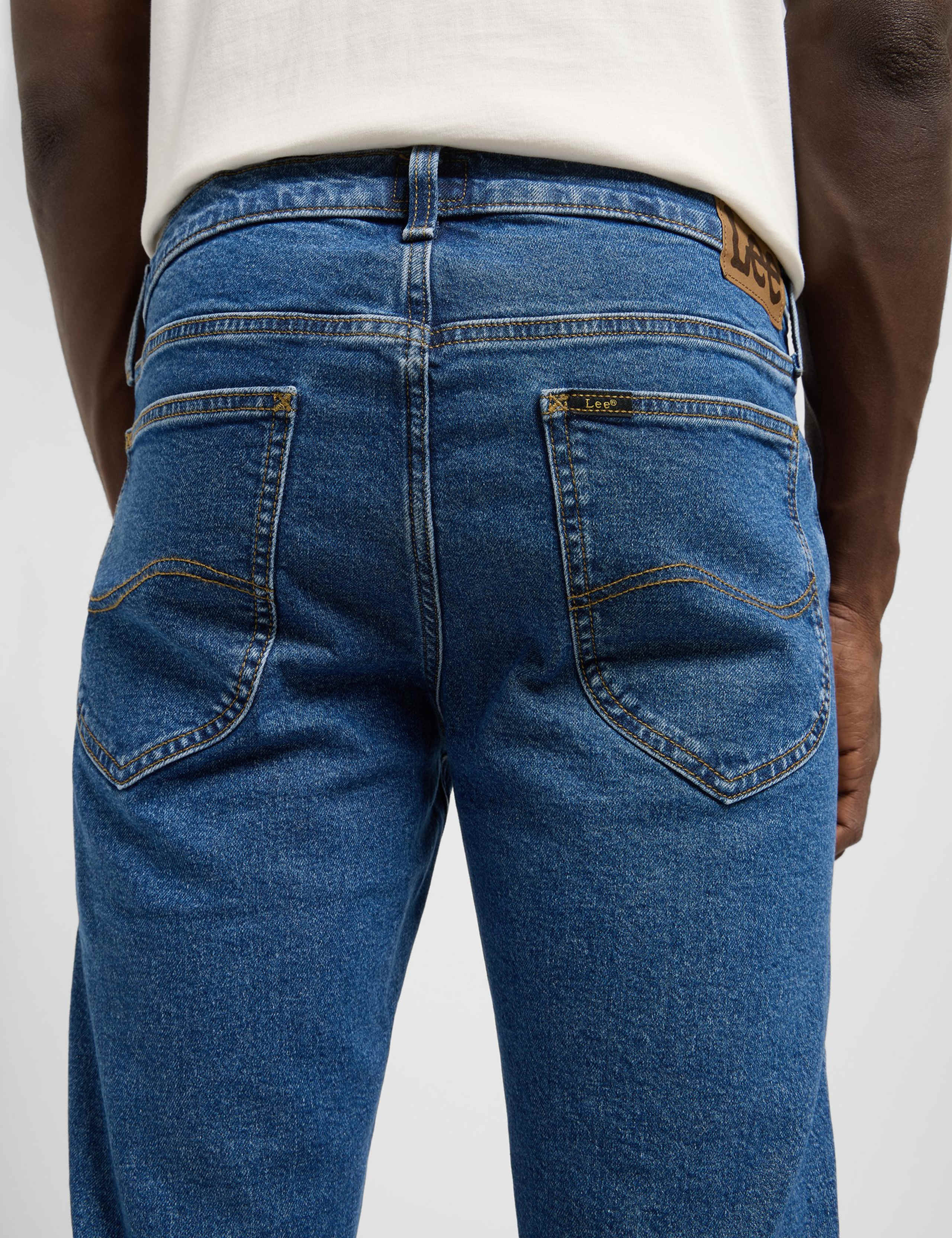 Daren Straight Fit 5 Pocket Jeans 4 of 7