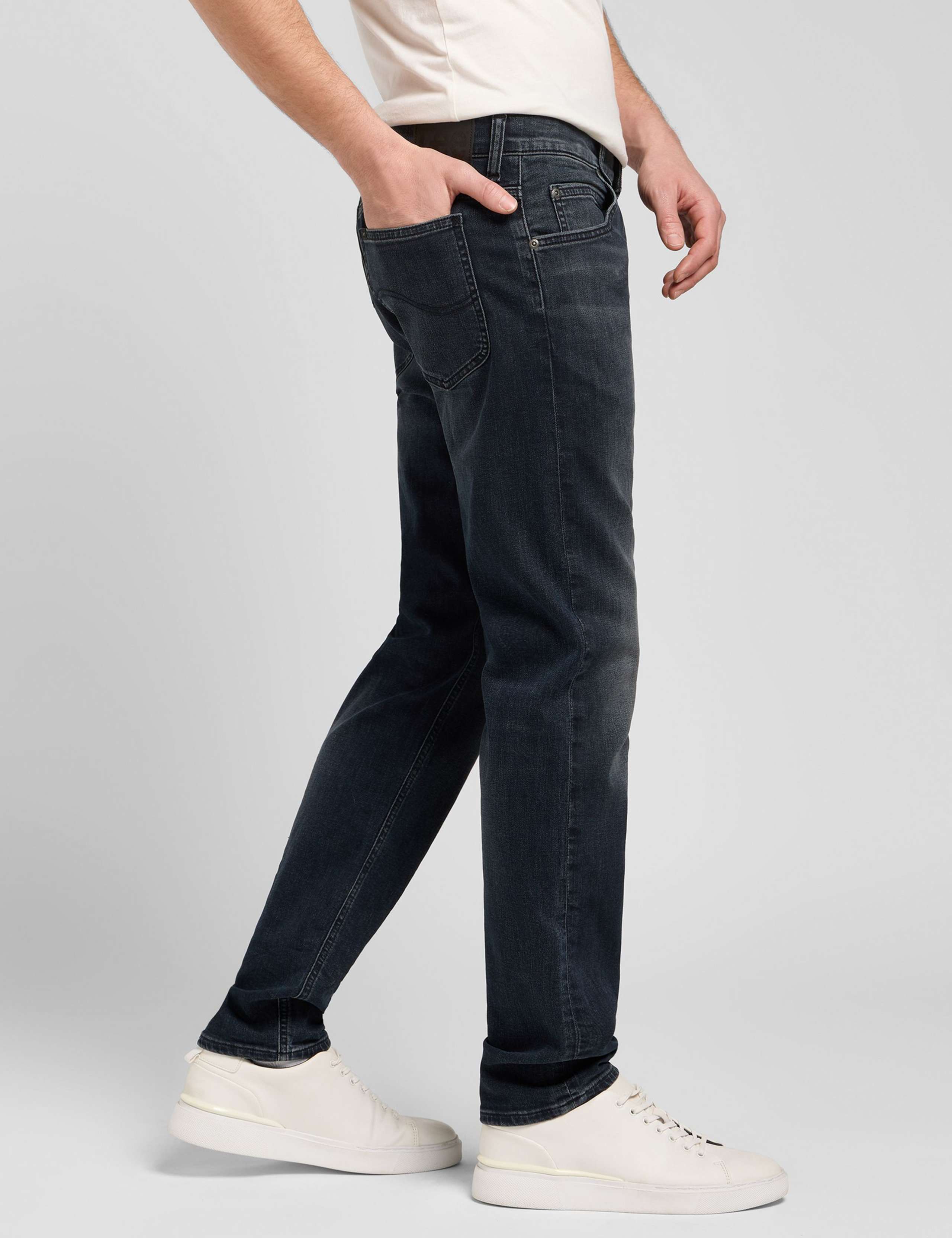 Daren Straight Fit 5 Pocket Jeans 5 of 6