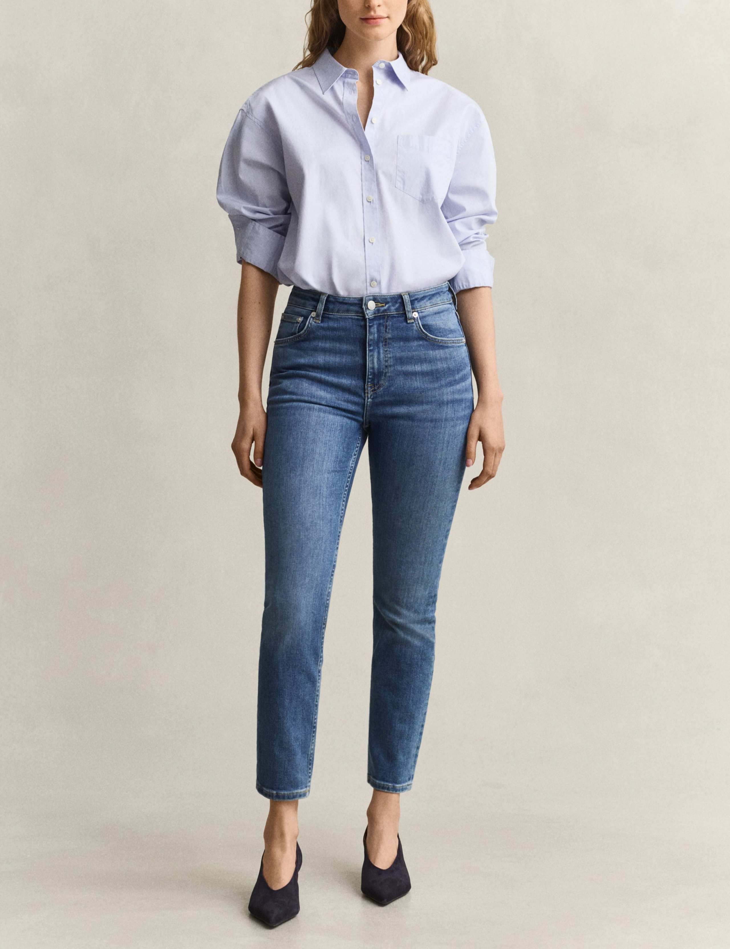 Mid Rise Slim Fit Cropped Jeans 3 of 8