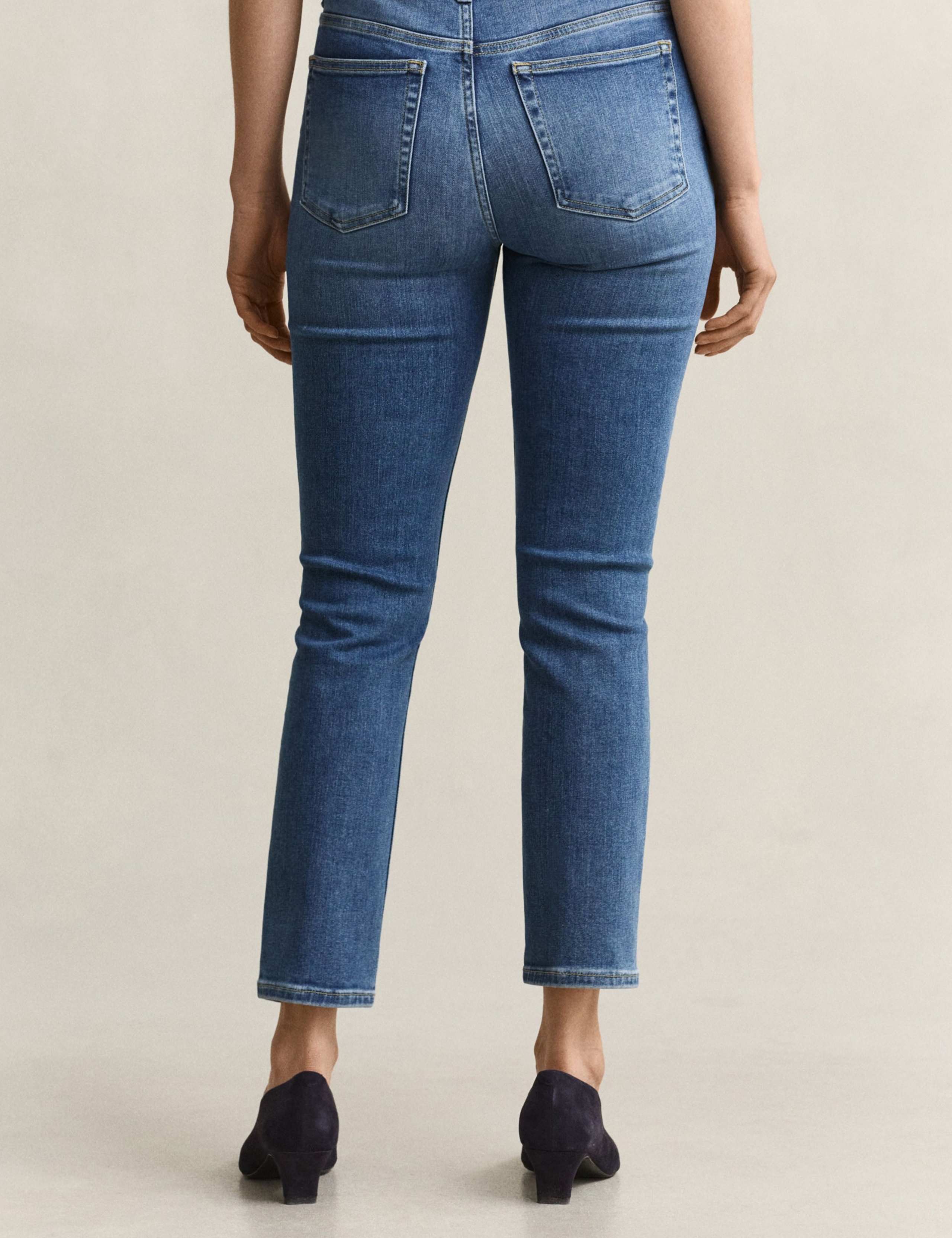 Mid Rise Slim Fit Cropped Jeans 4 of 8
