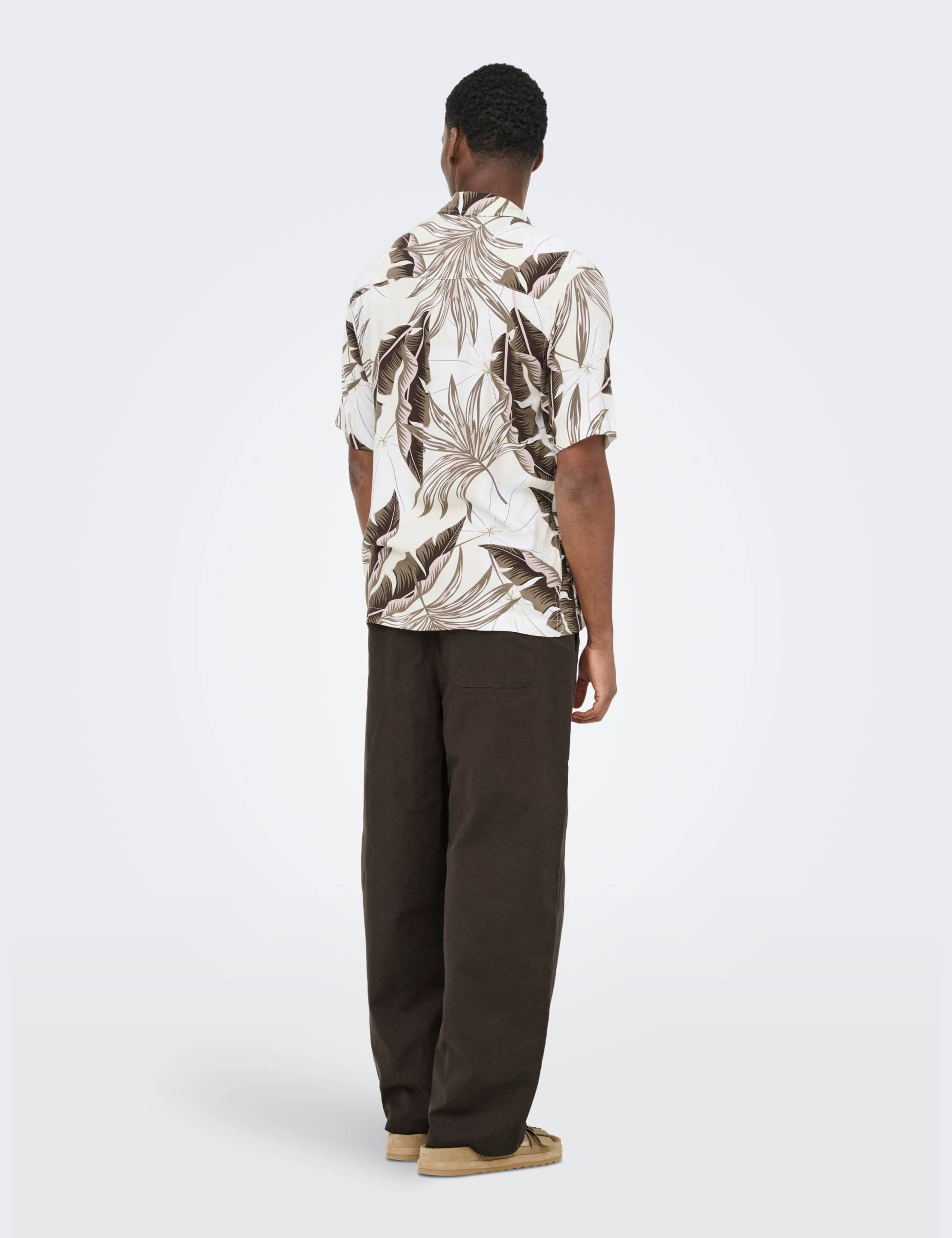 Regular Fit Printed Short Sleeve Shirt 5 of 5