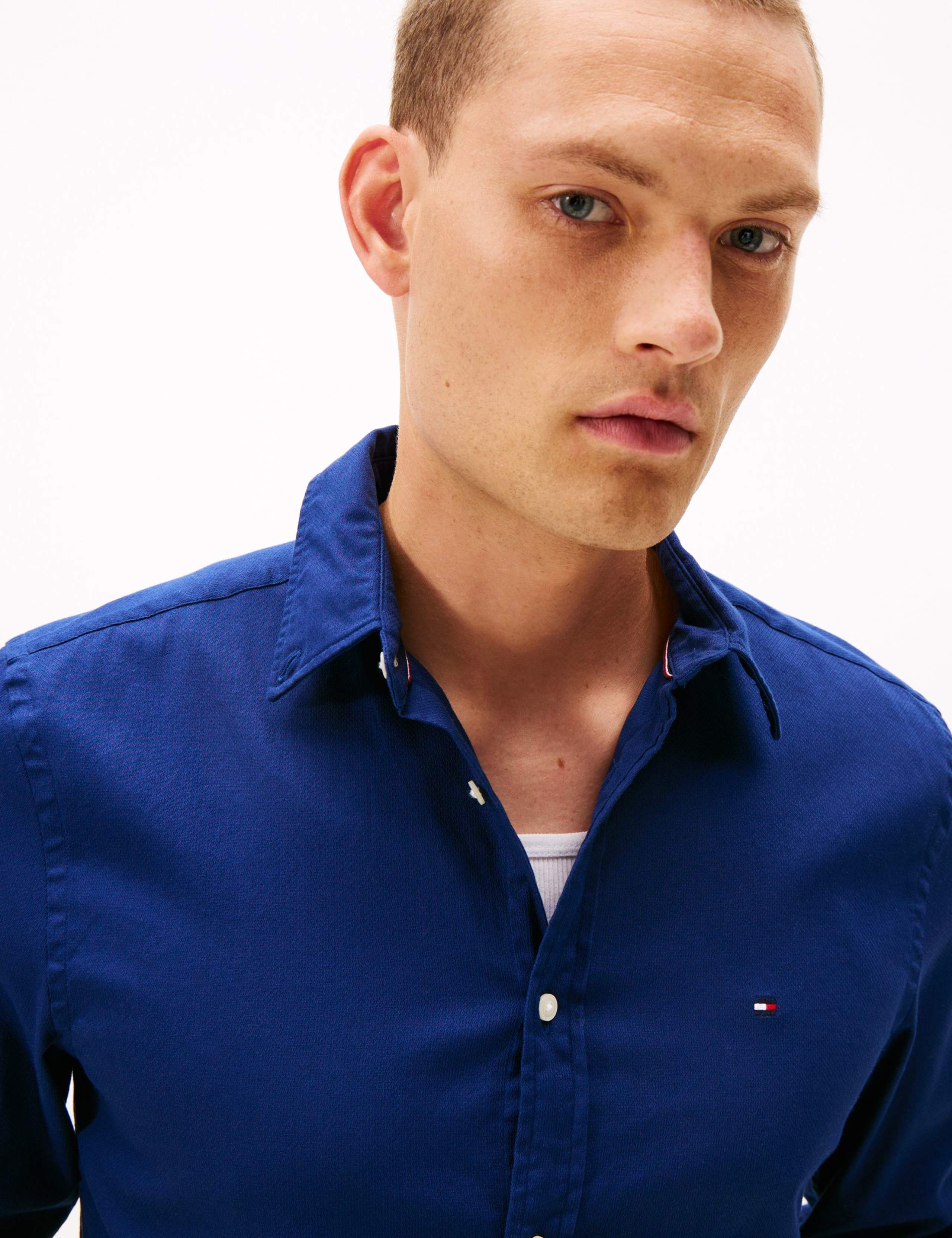 Slim Fit Easy Iron Cotton Rich Dobby Shirt 4 of 5