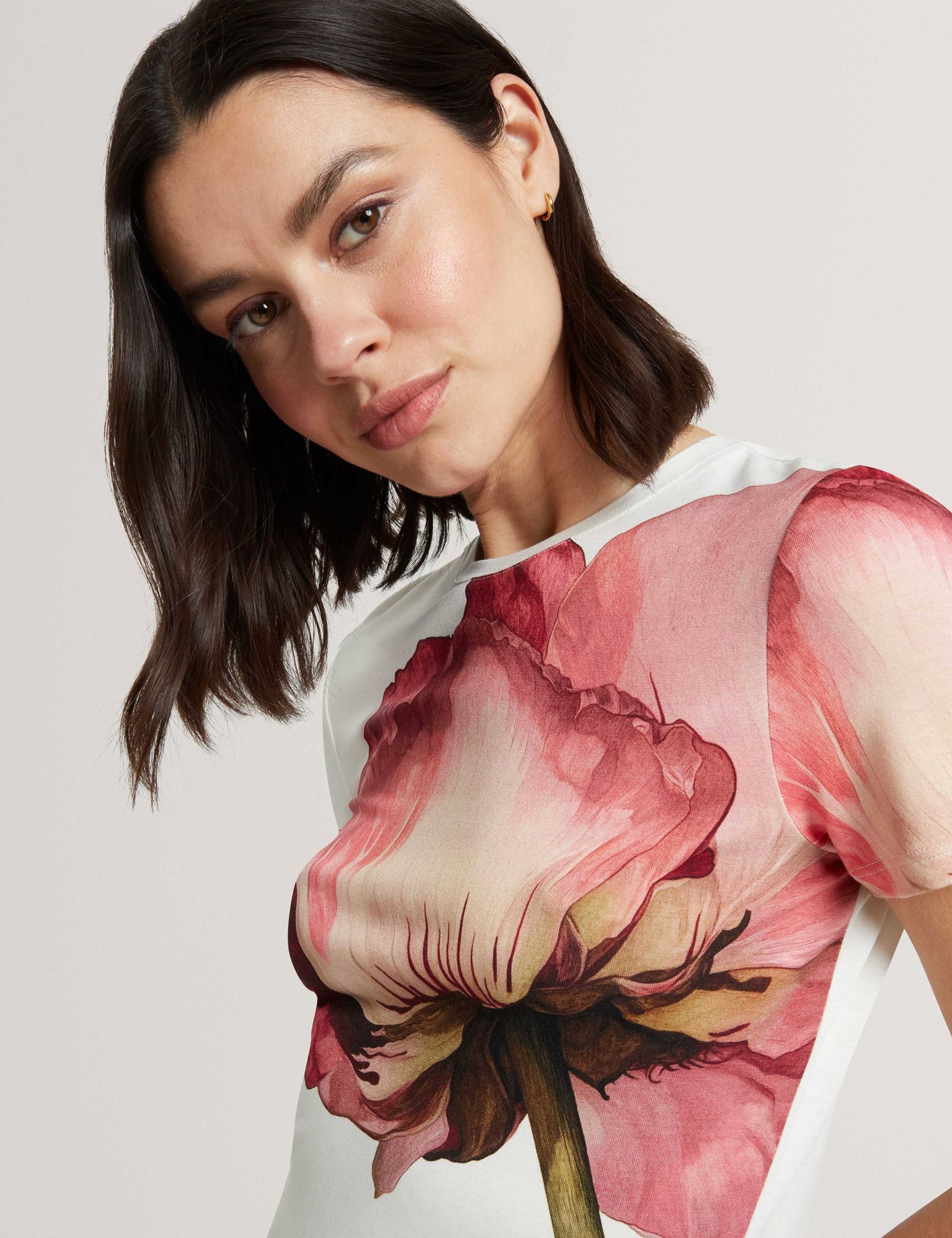Floral T-Shirt 4 of 7