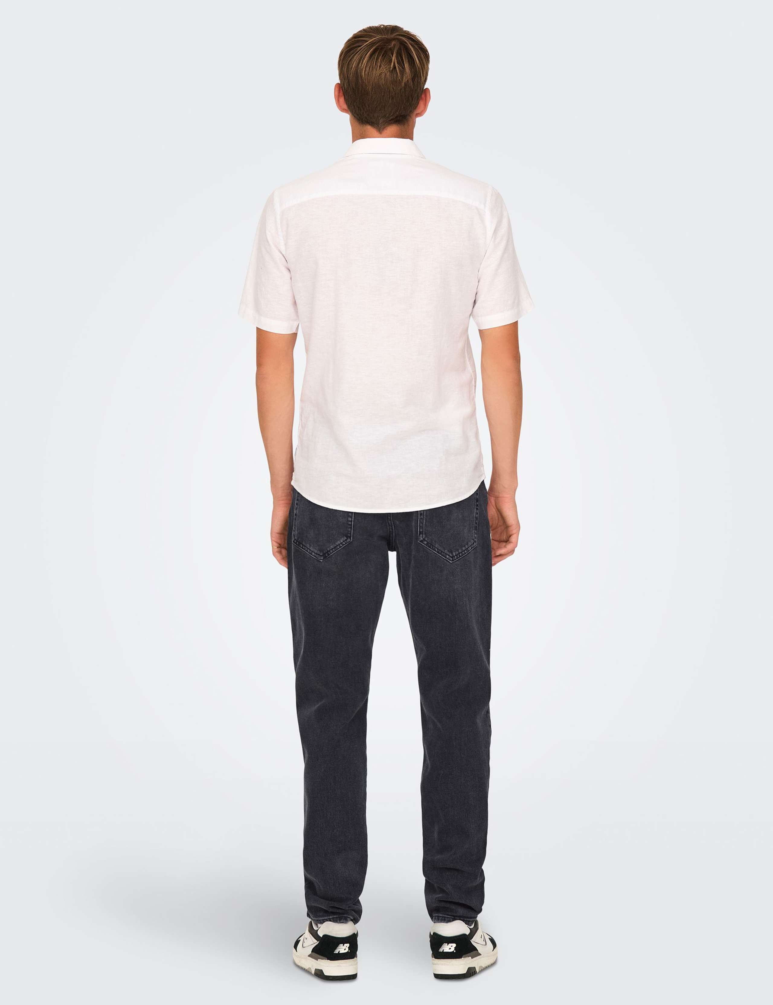 Tapered Fit 5 Pocket Jeans 4 of 6