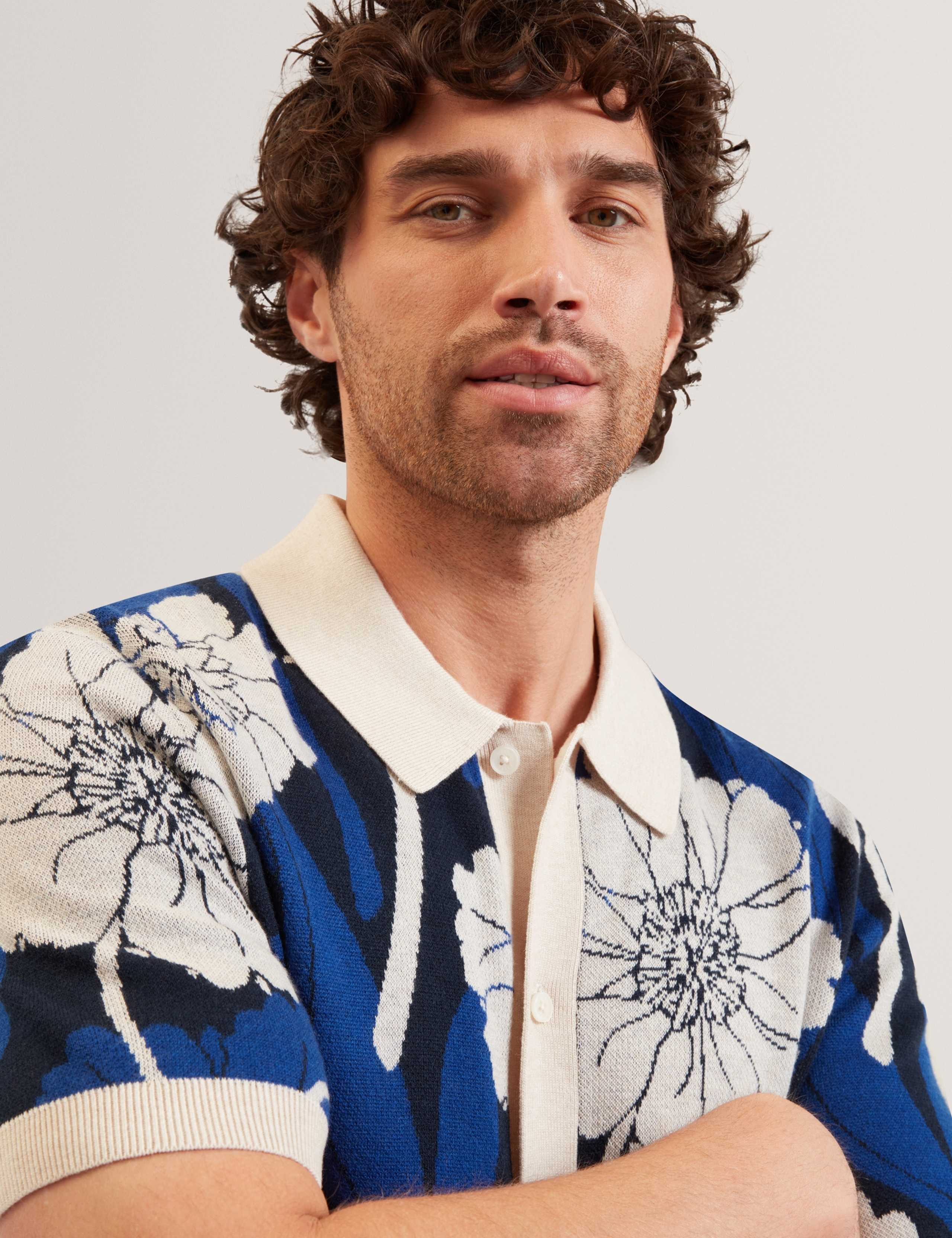 Floral Short Sleeve Knitted Shirt with Wool 3 of 6