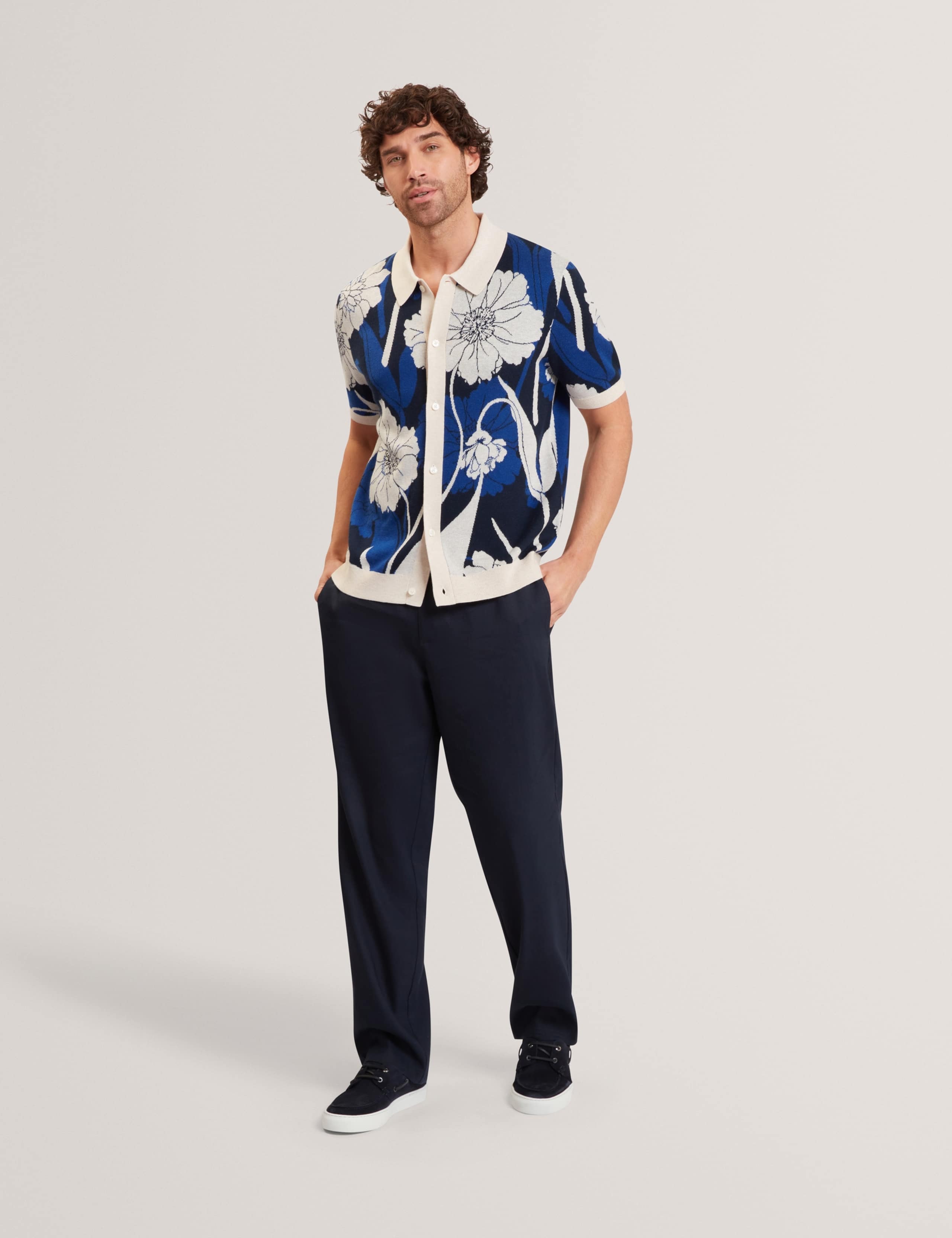 Floral Short Sleeve Knitted Shirt with Wool 4 of 6