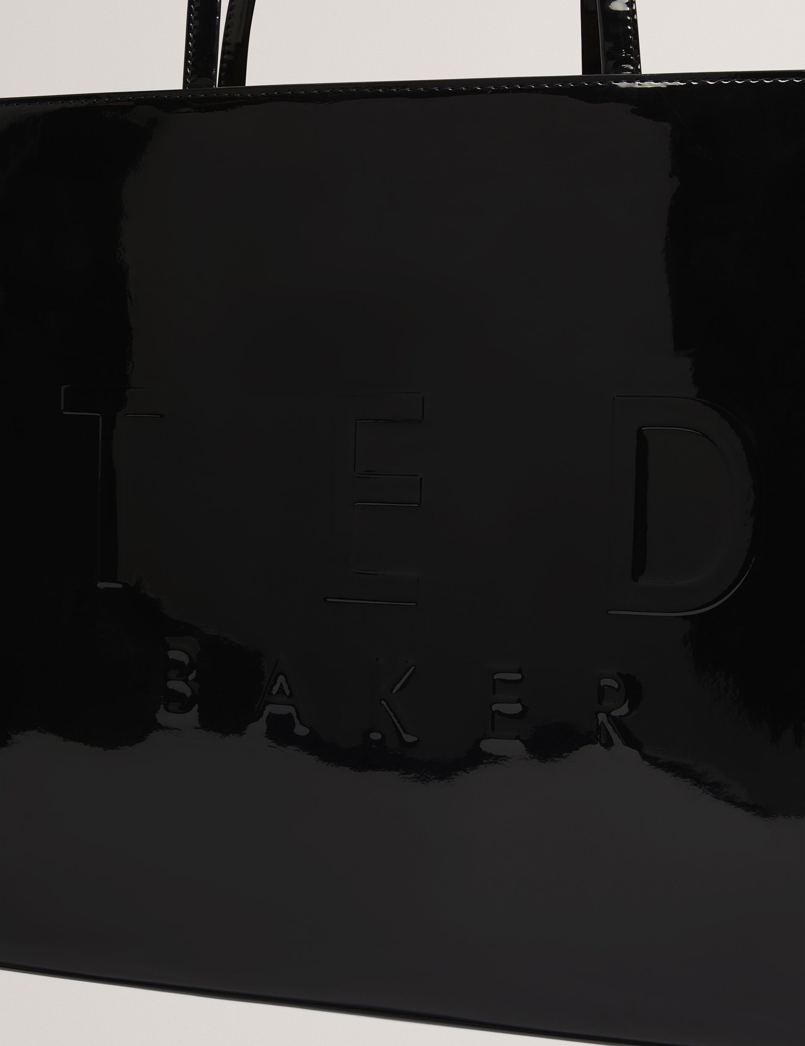 Logo Webbing Glossy Tote Bag 4 of 5