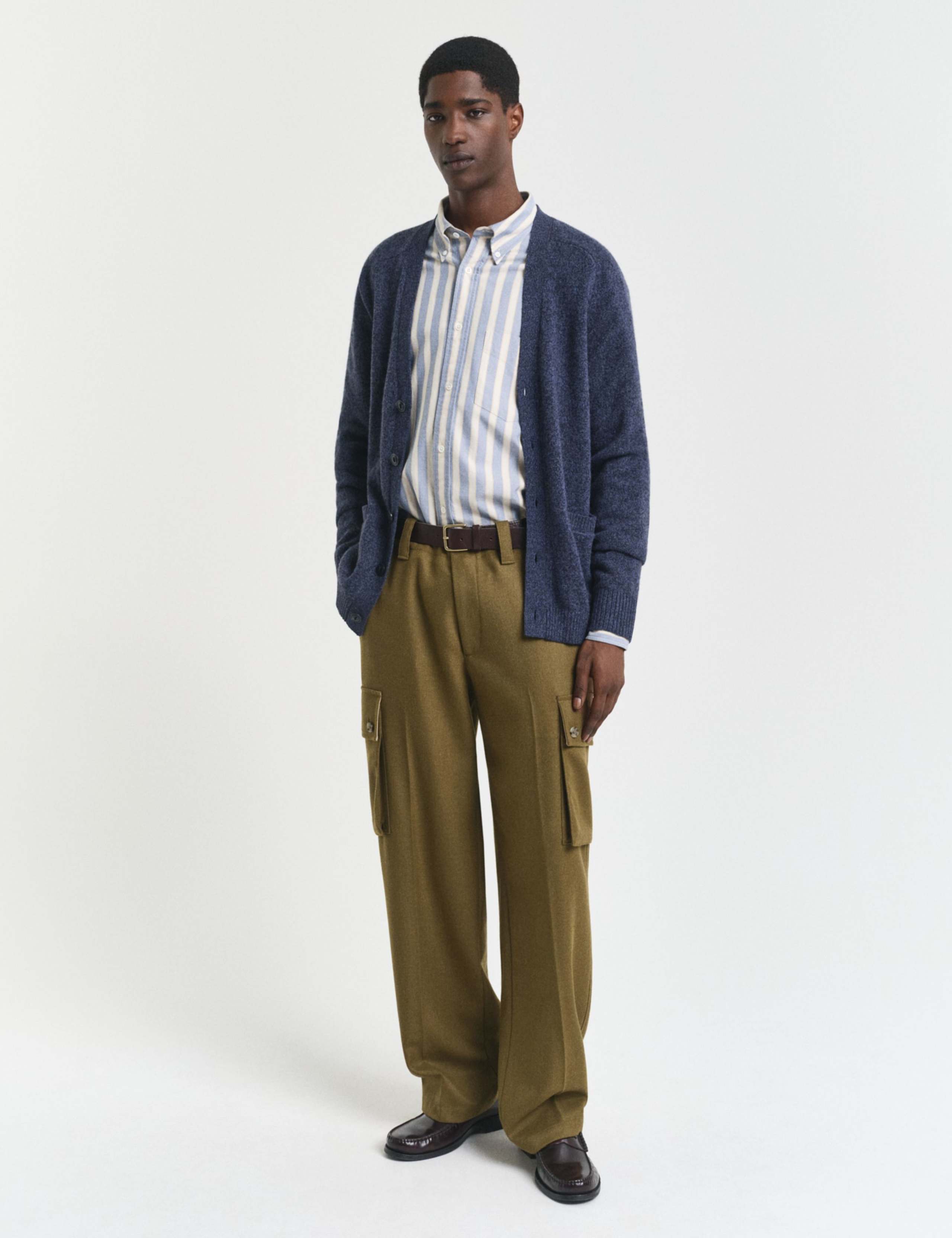 Wool Rich V-Neck Cardigan 2 of 5