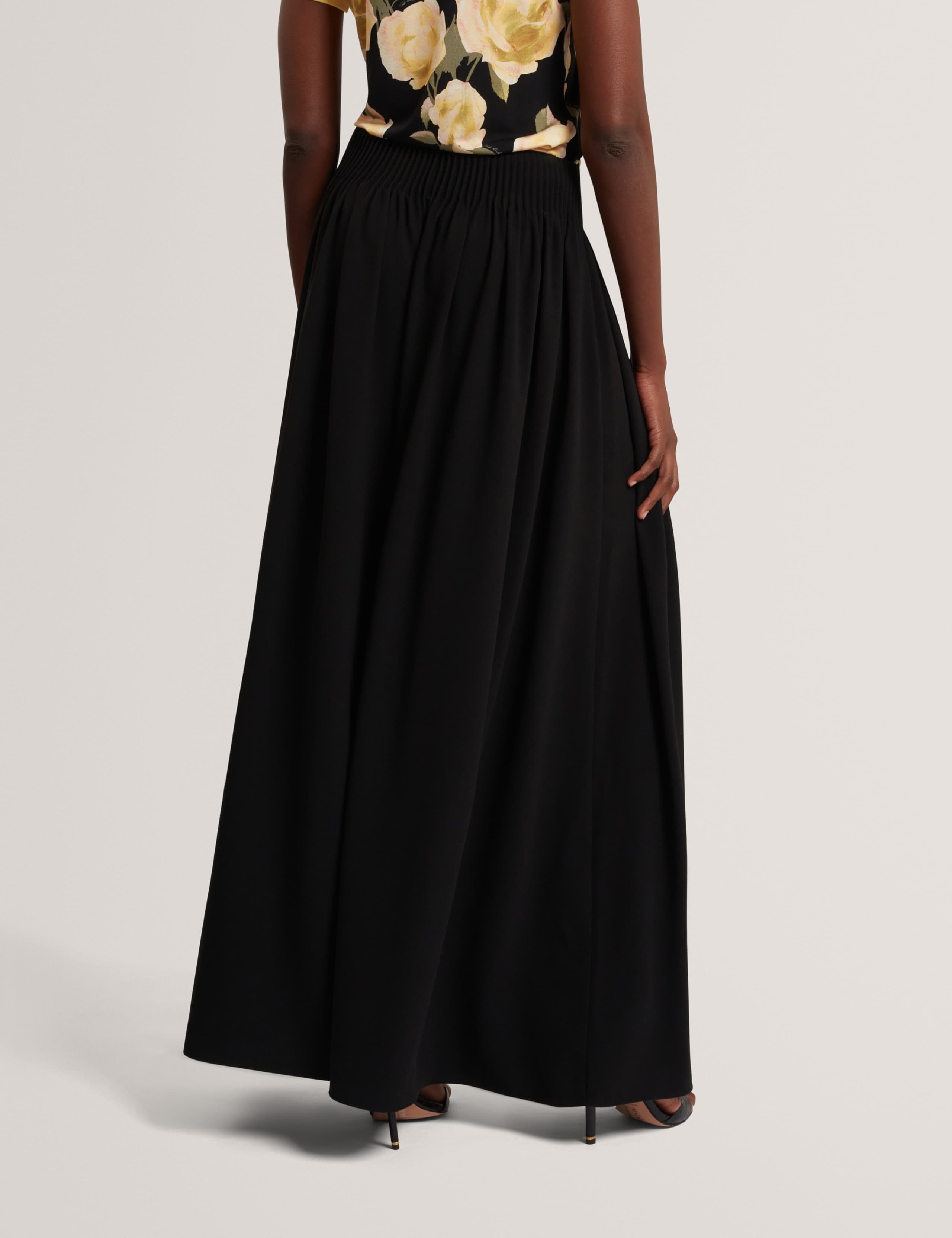 Wide Leg Trousers 4 of 6