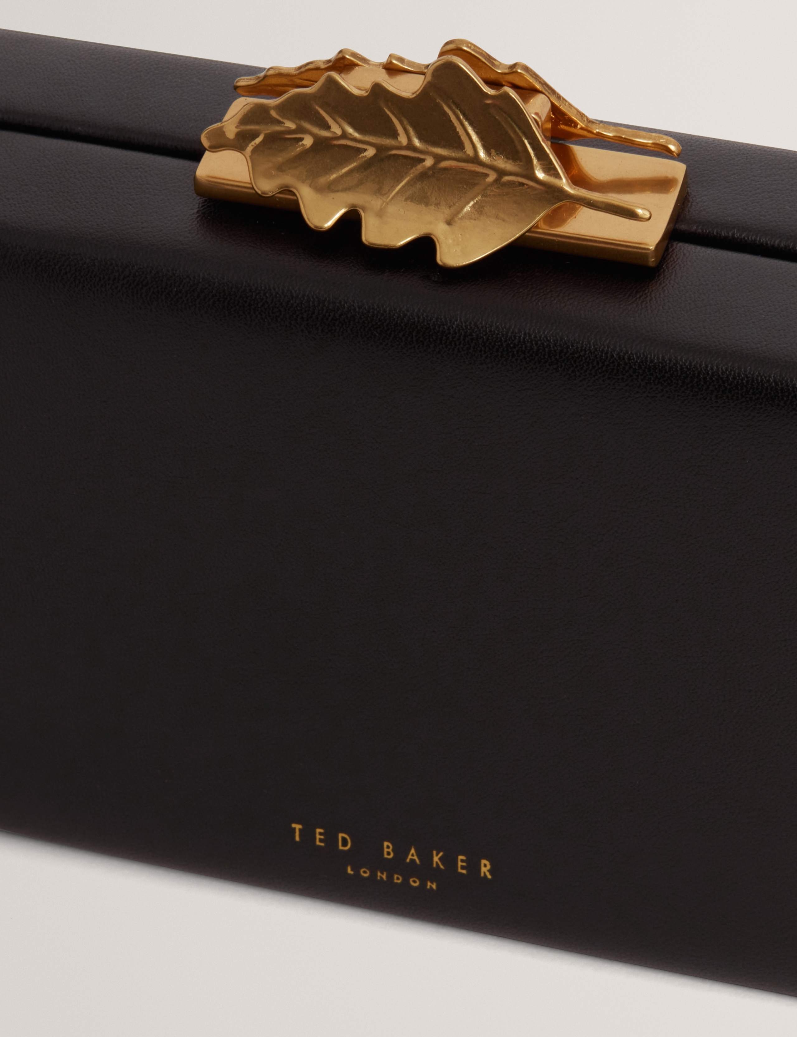 Leaf Detail Chain Strap Clutch Bag 4 of 5