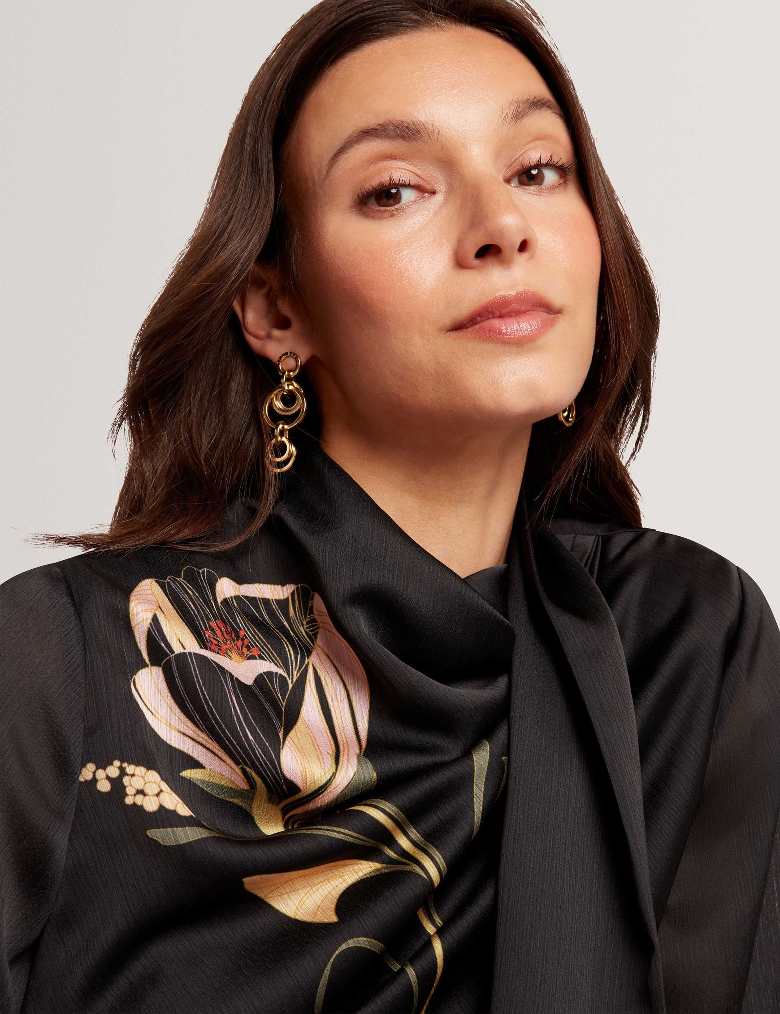 Floral Scarf Neck Blouson Sleeve Blouse 3 of 4