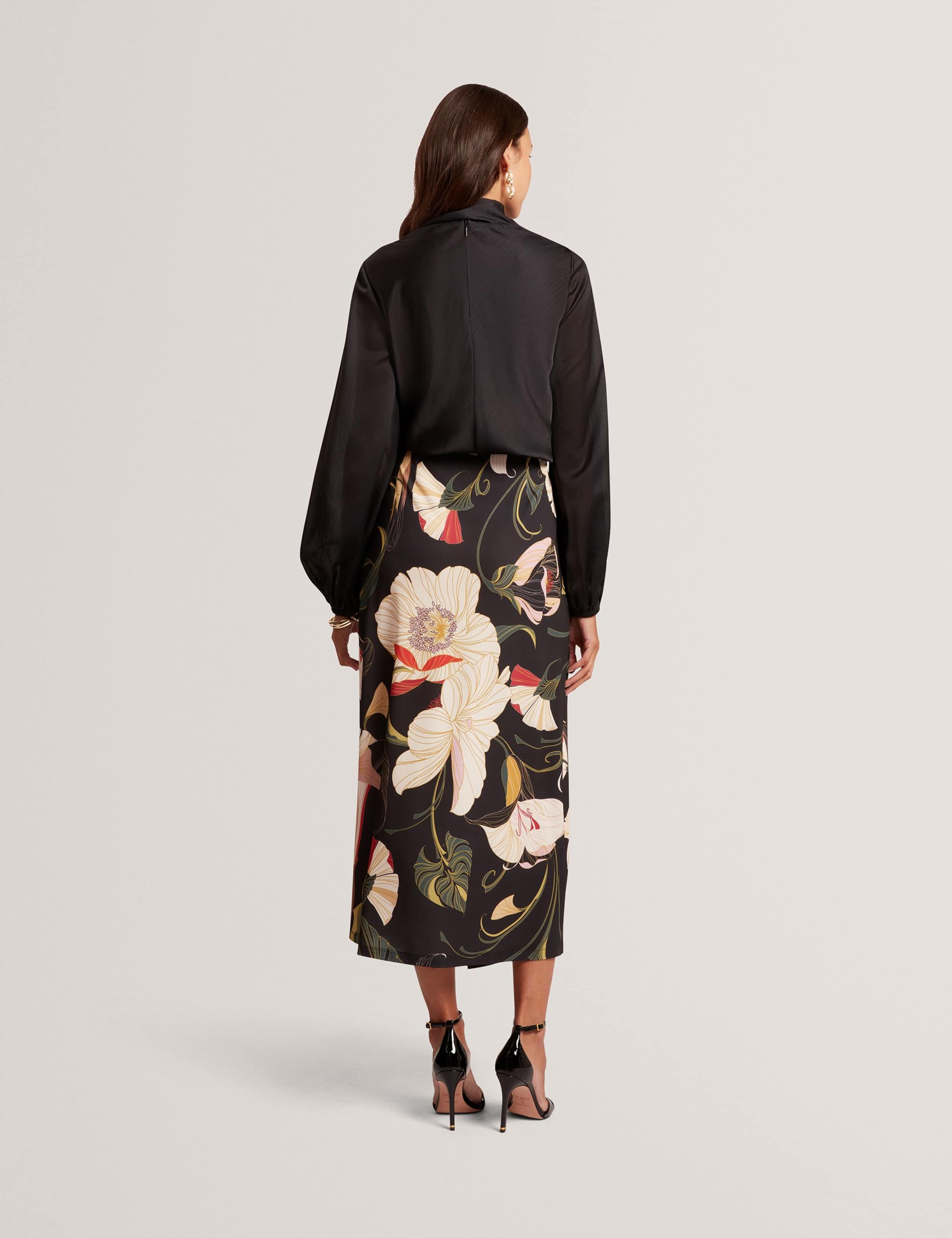 Floral Scarf Neck Blouson Sleeve Blouse 4 of 4