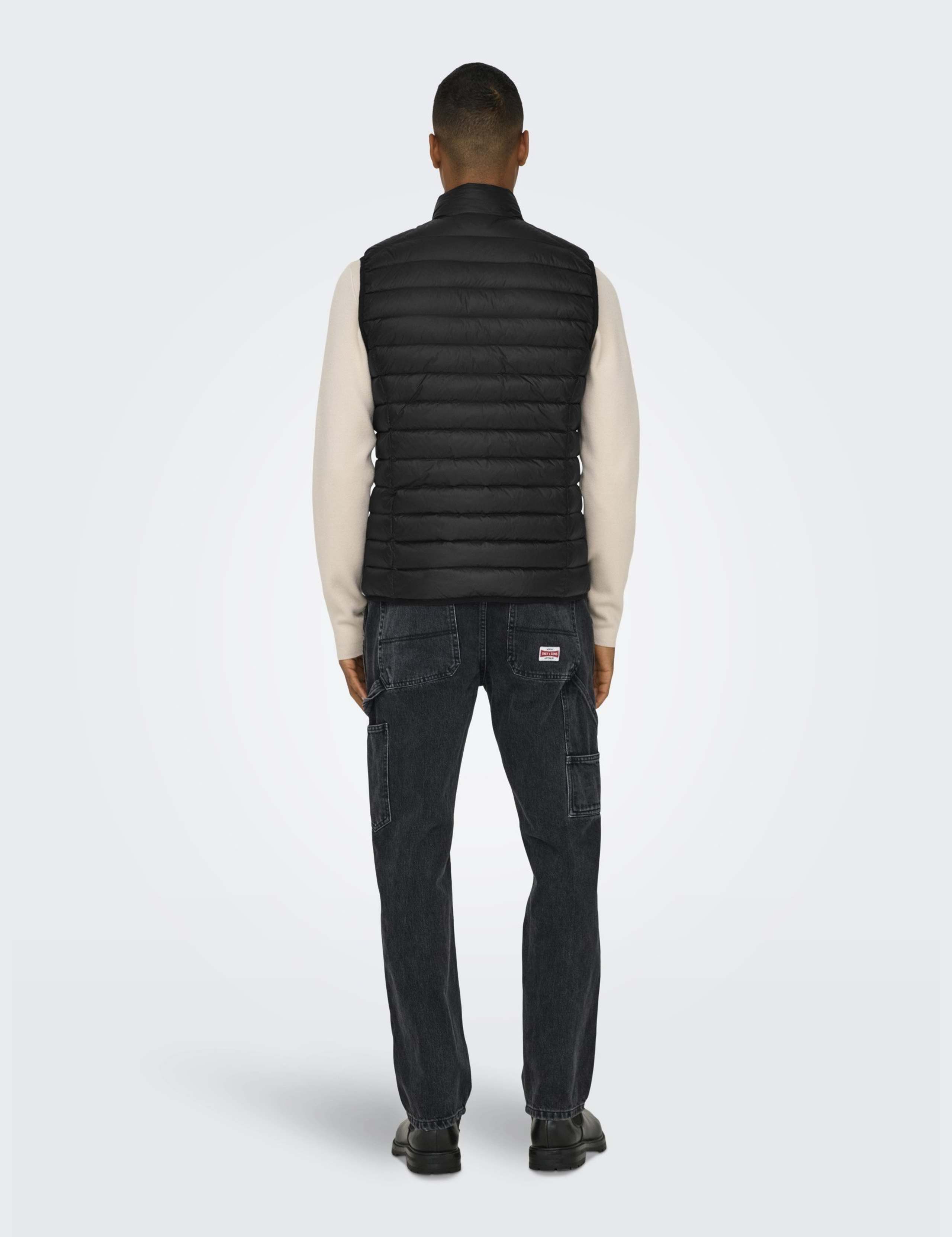 Padded Gilet 3 of 7