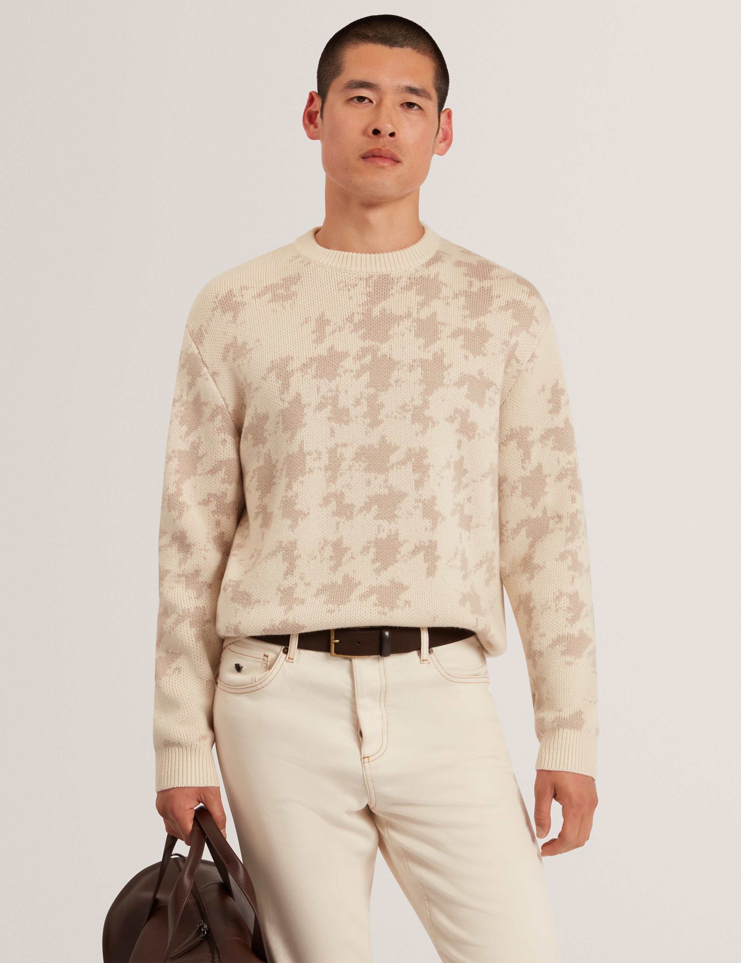 Houndstooth Crew Neck Jumper with Wool 1 of 4