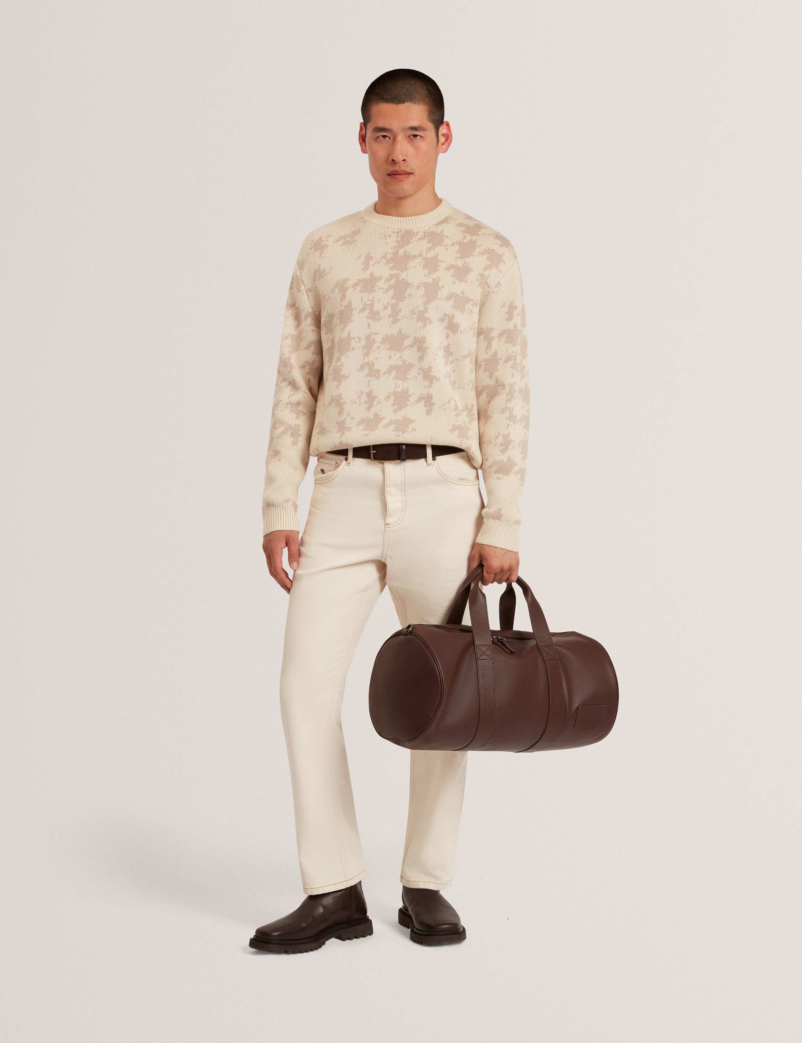 Houndstooth Crew Neck Jumper with Wool 3 of 4