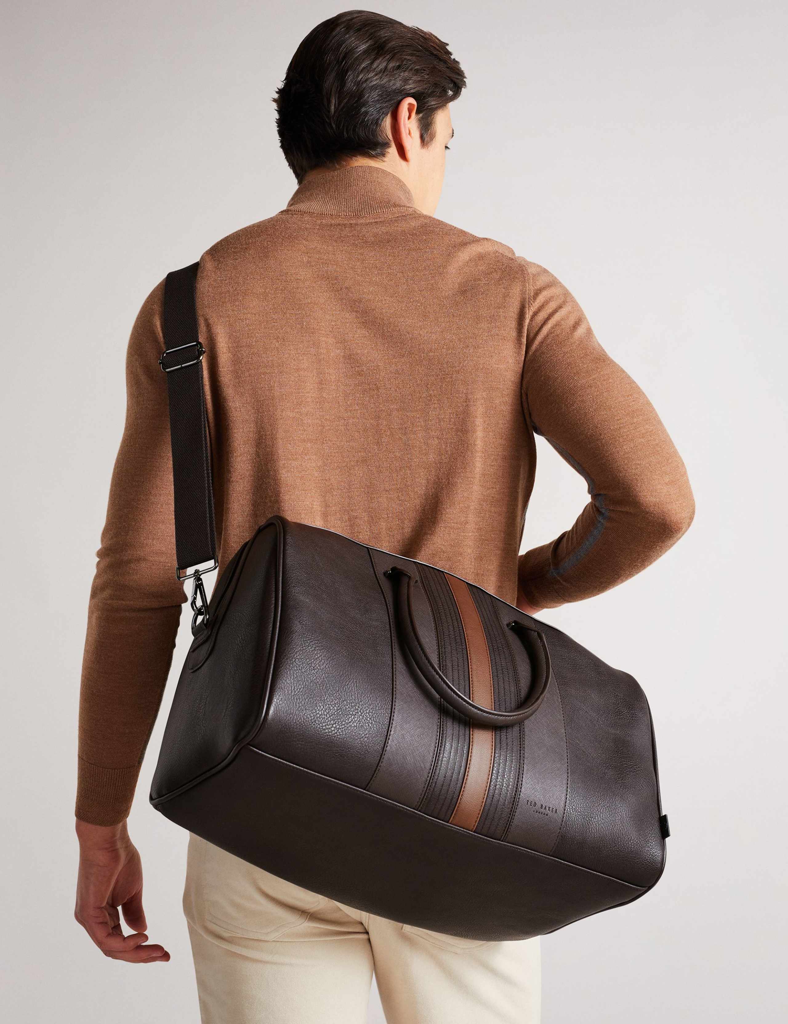 Striped Weekend Bag 2 of 5