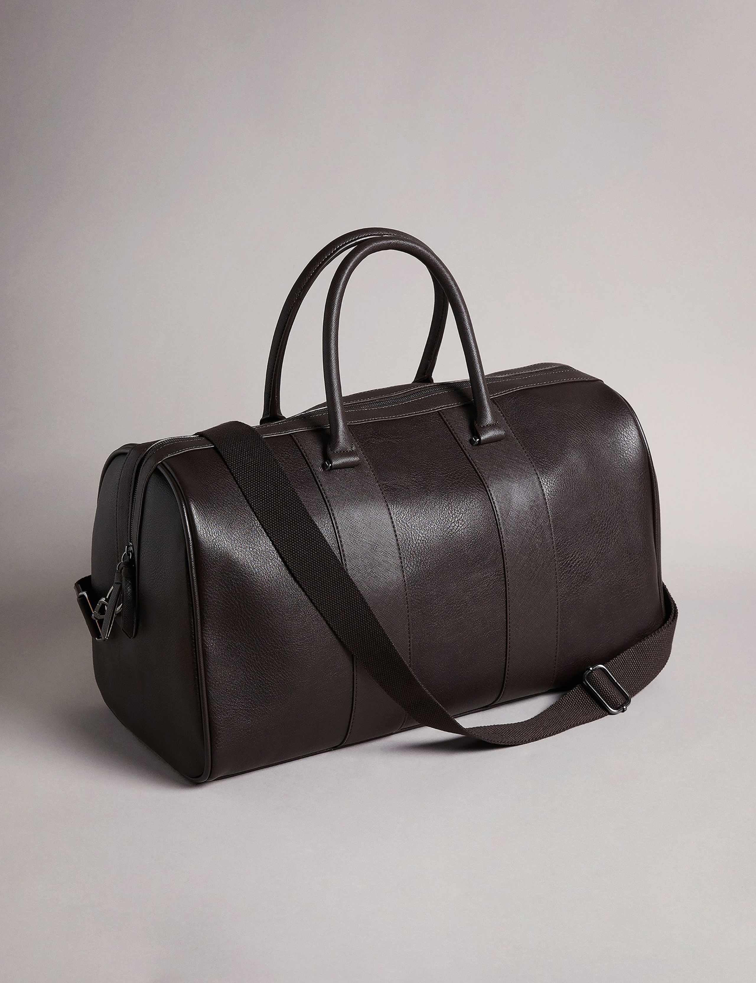 Striped Weekend Bag 4 of 5