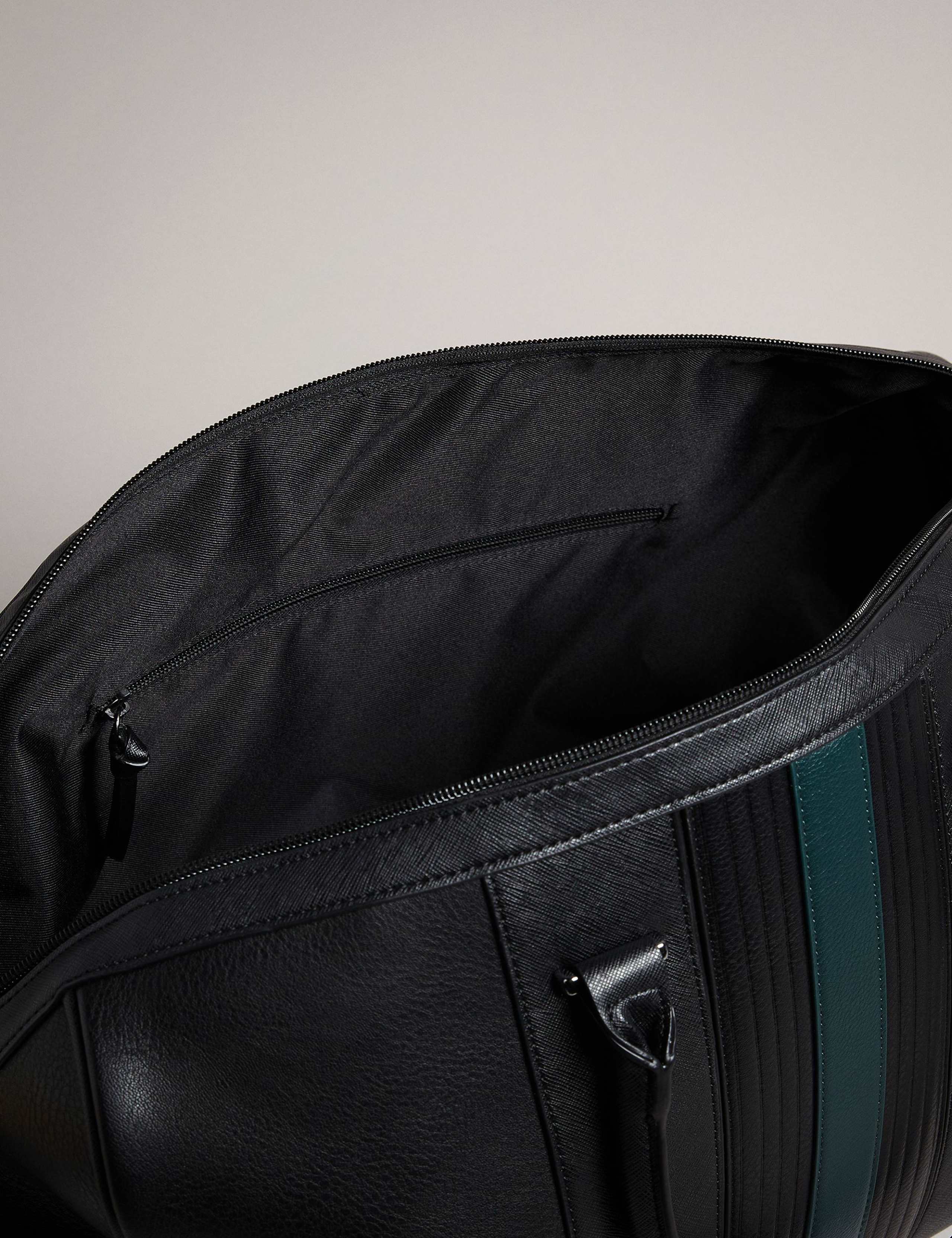 Striped Weekend Bag 3 of 3