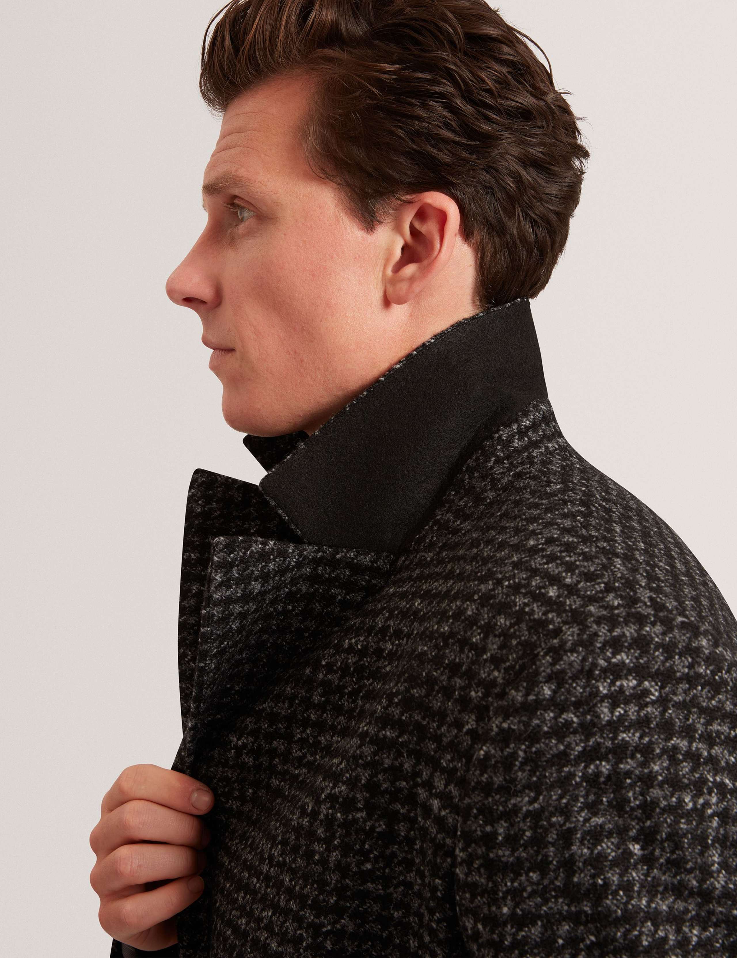 Relaxed Houndstooth Knitted Coat with Wool 3 of 4