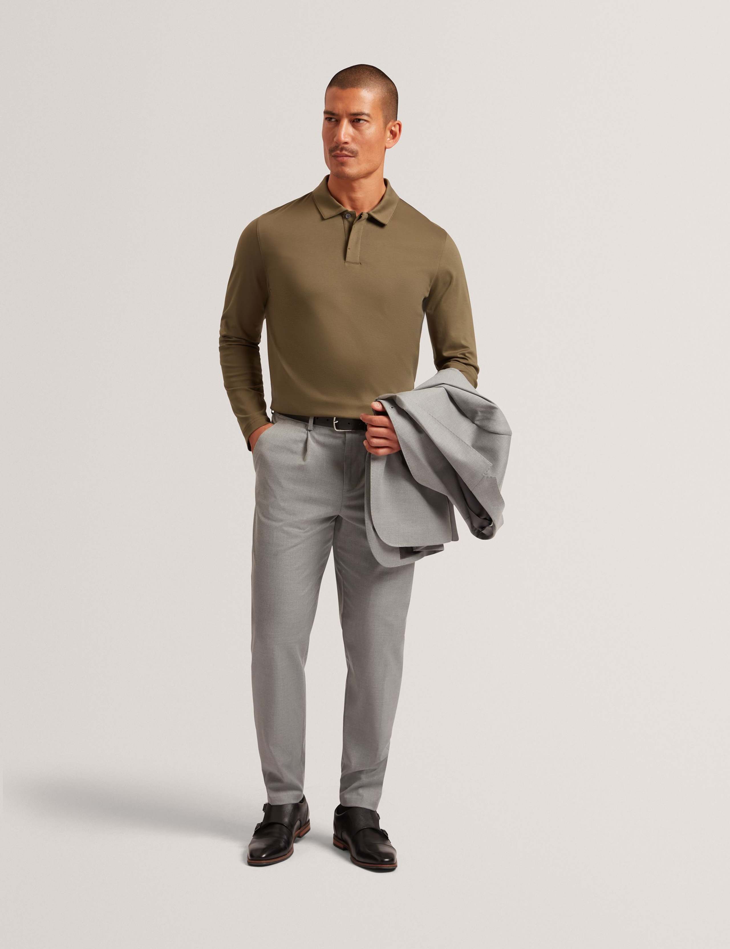 Tapered Fit Single Pleat Trousers 3 of 4