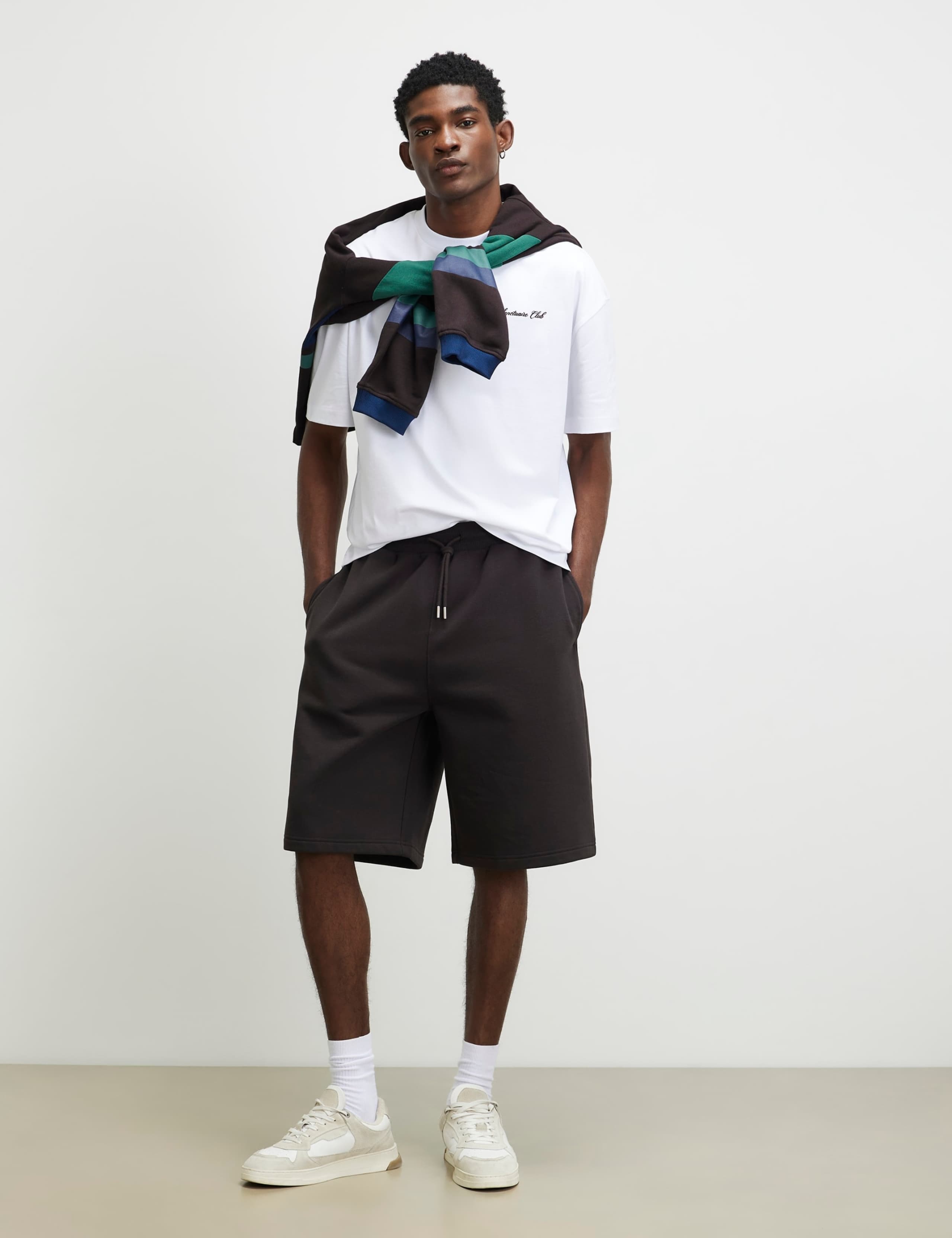 Oversized Pure Cotton Graphic T-Shirt 4 of 6