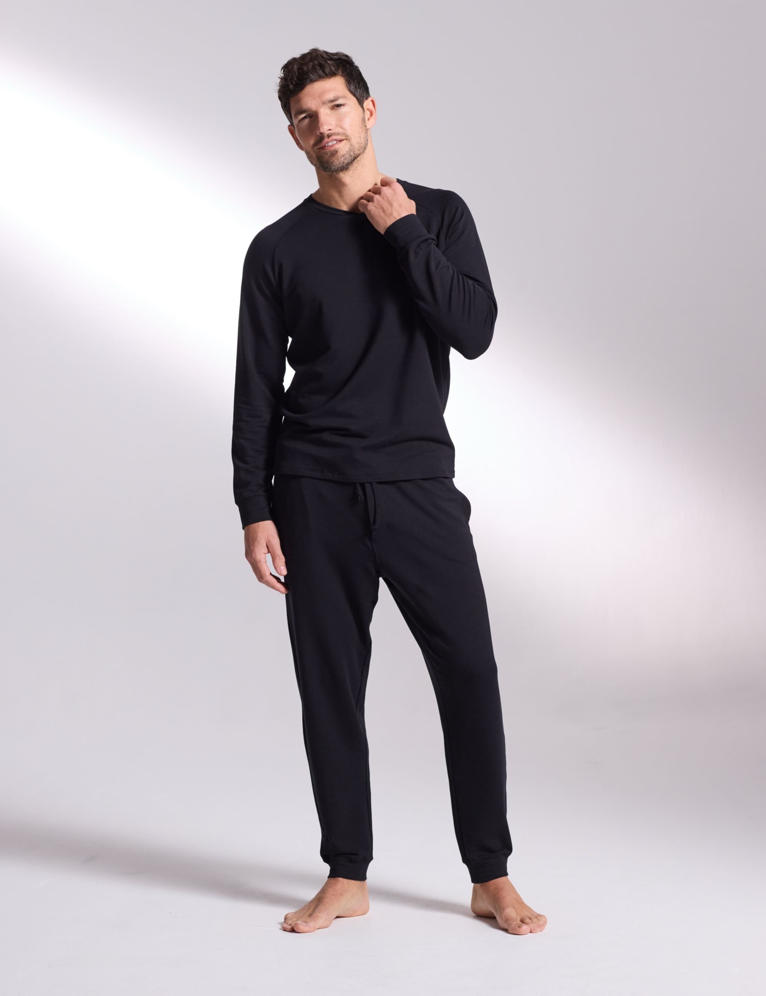 Luxury Lyocell Rich Cuffed Lounge Pants 3 of 5