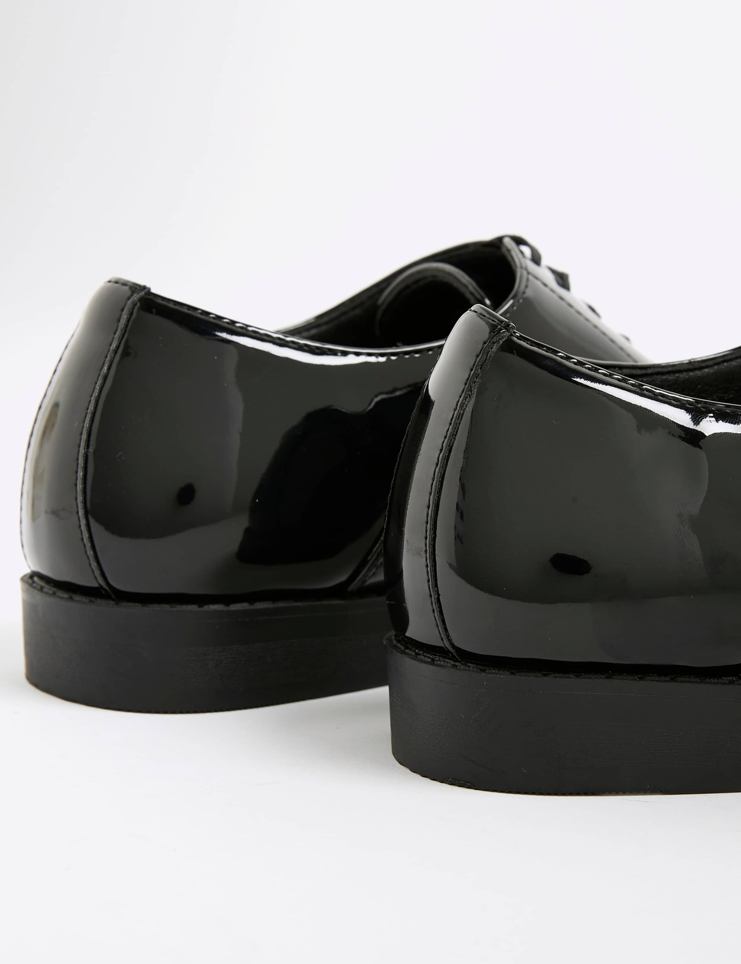 Oxford Shoes 5 of 6